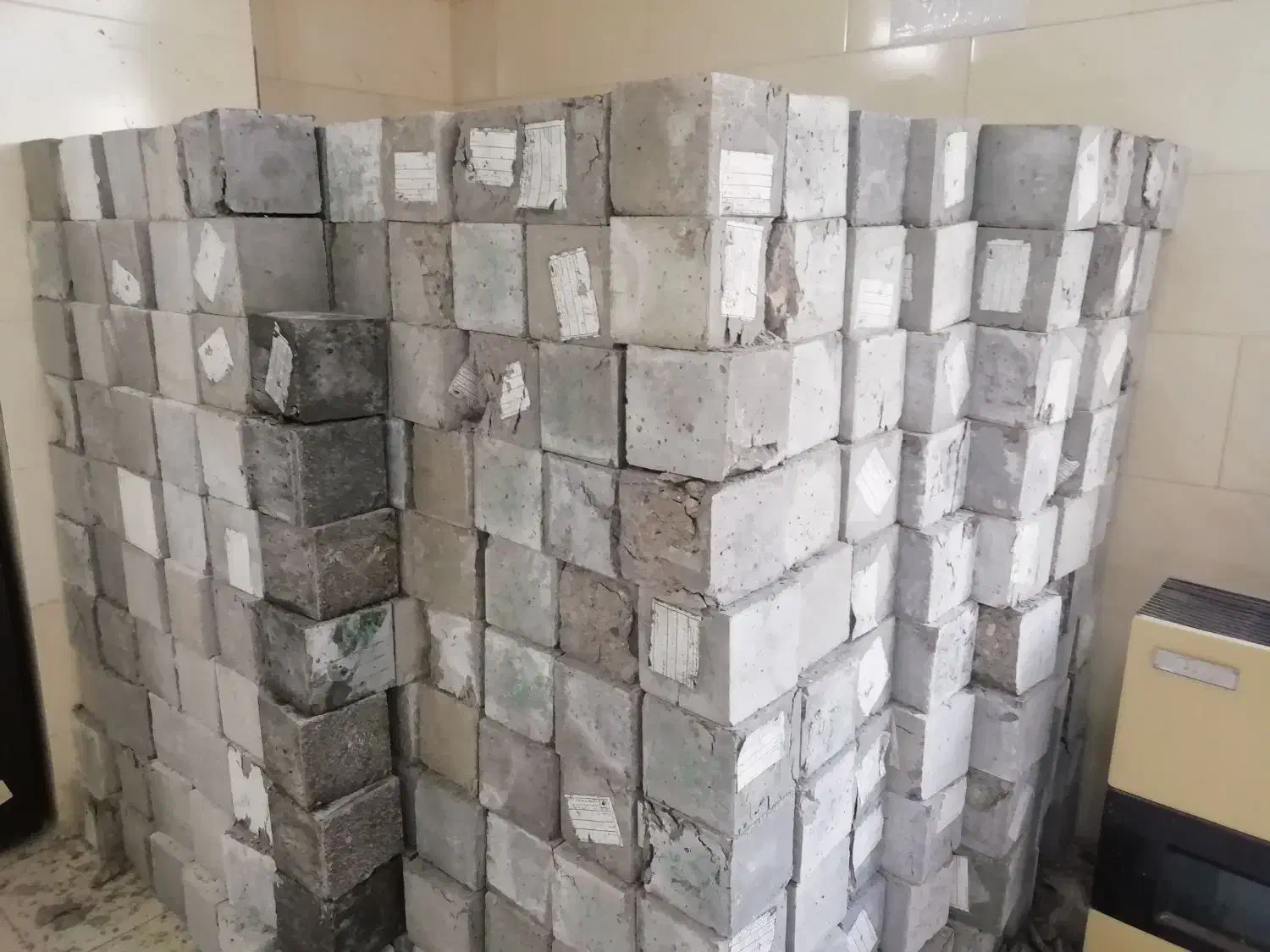 ارائه بلوک مکعبی بتنی|مصالح و تجهیزات ساختمان|اصفهان, گرکان|دیوار