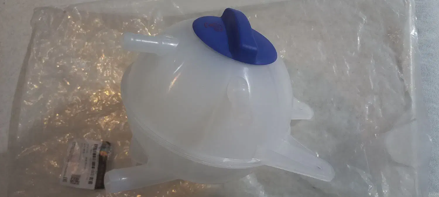 مخزن آب سر ریز رادیاتور نوتیگو ۸ پرو نو|قطعات یدکی و لوازم جانبی|پردیس, فاز ۳|دیوار