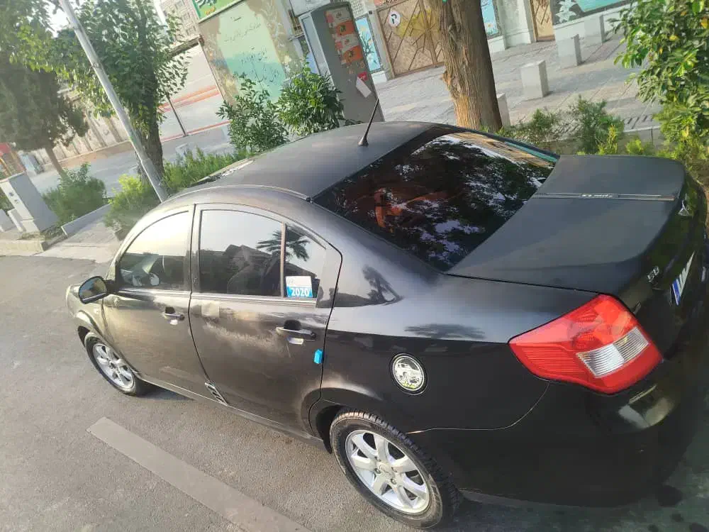 ام وی ام 550 مدل 95 کم کارکرد مشکی|خودرو سواری و وانت|شیراز, آبیاری|دیوار