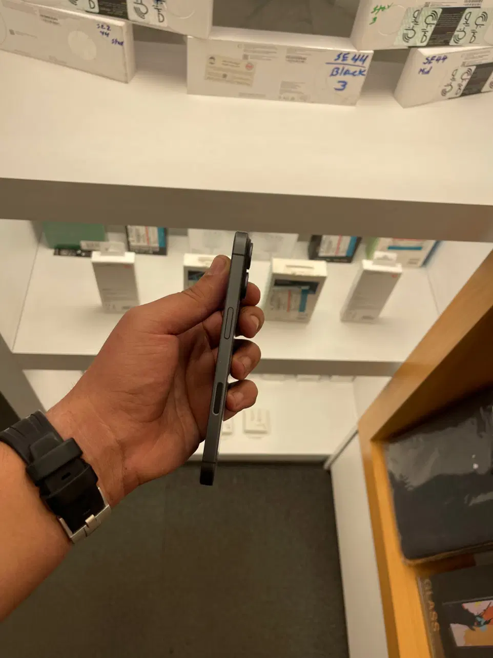 iPhone 17 normal|موبایل|تهران, میرداماد|دیوار