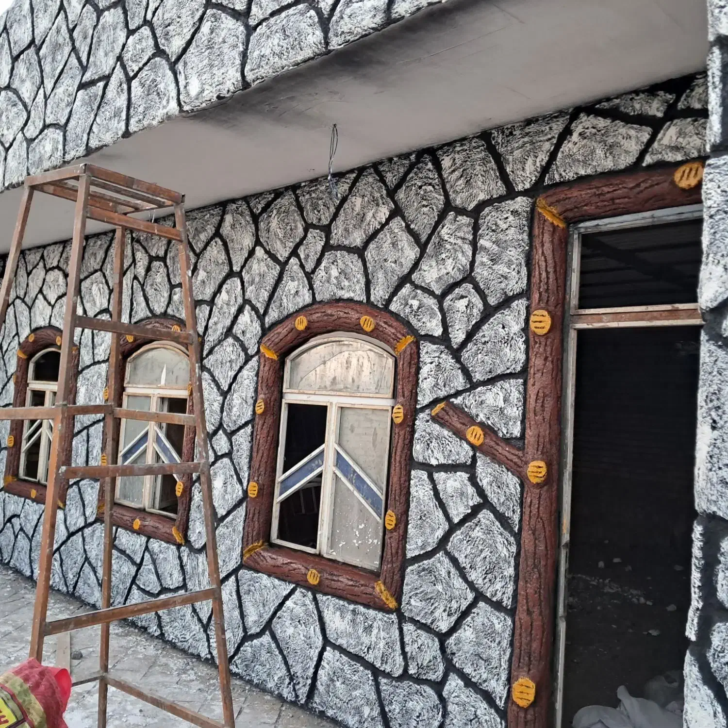 سیمان کاری طرح دار|خدمات پیشه و مهارت|قم, شهر قائم|دیوار