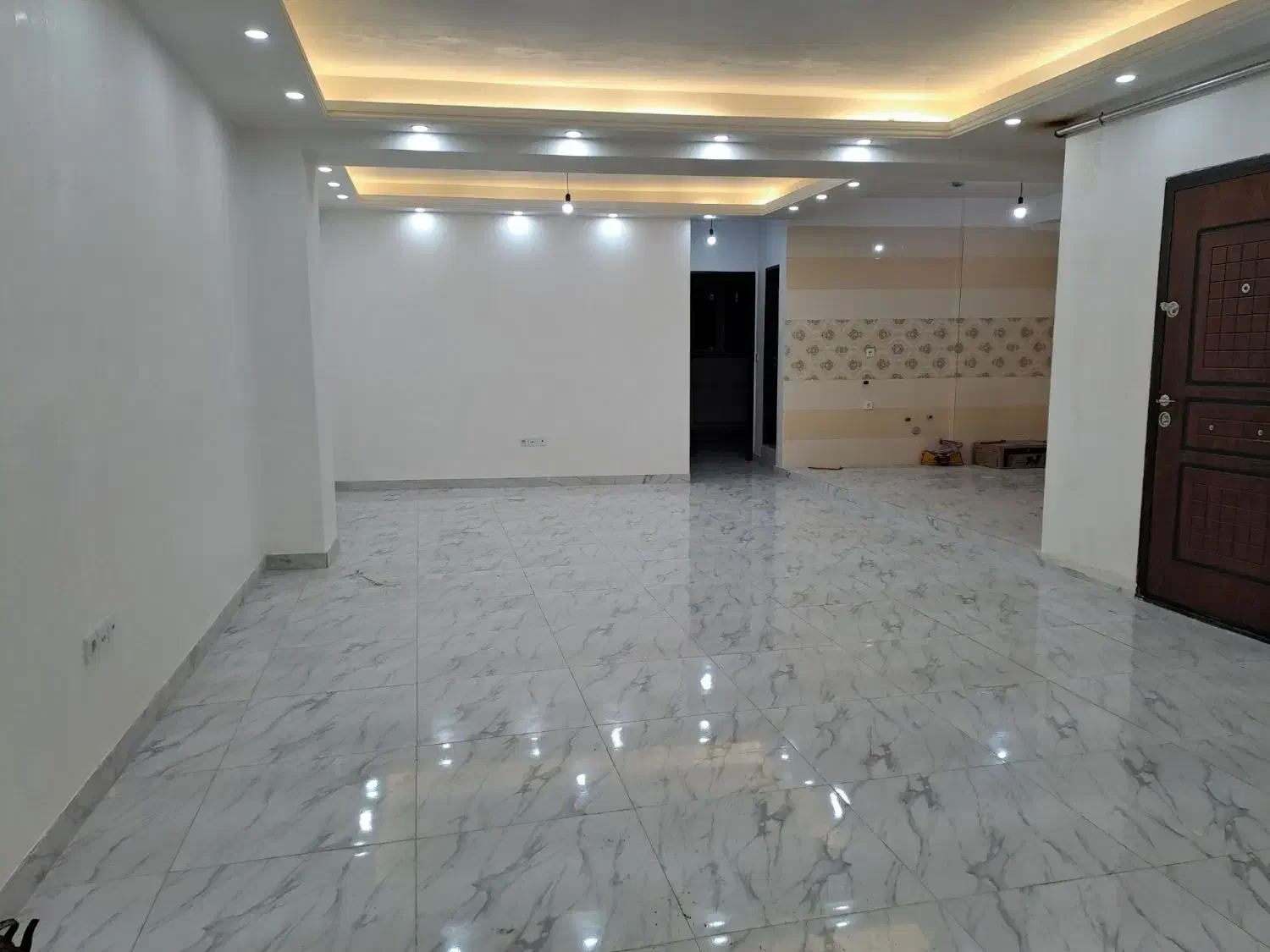 اجاره اداری و مطب بر خیابان ۴۵متری کمربندی میانی|اجارهٔ دفتر کار، اتاق اداری، مطب|تبریز, |دیوار