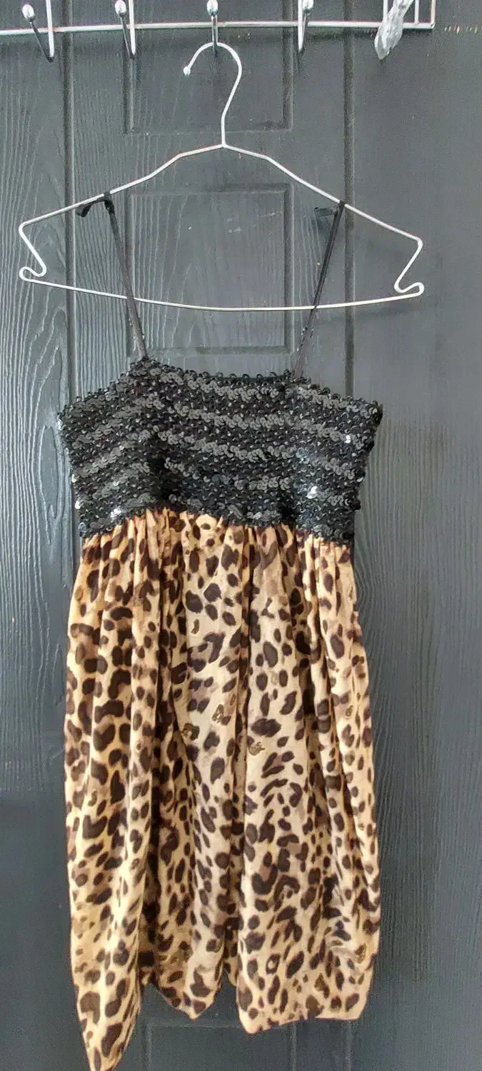 لباس مجلسی|لباس|فولادشهر, B4|دیوار