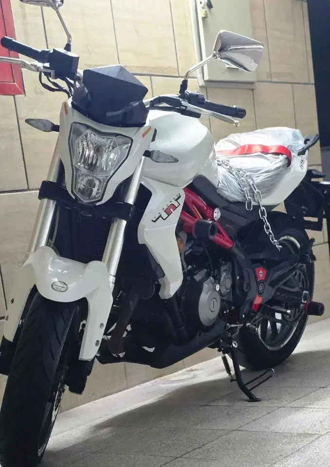 بنلی 300 وارداتی ۹۶|موتورسیکلت|شیراز, انجیر|دیوار