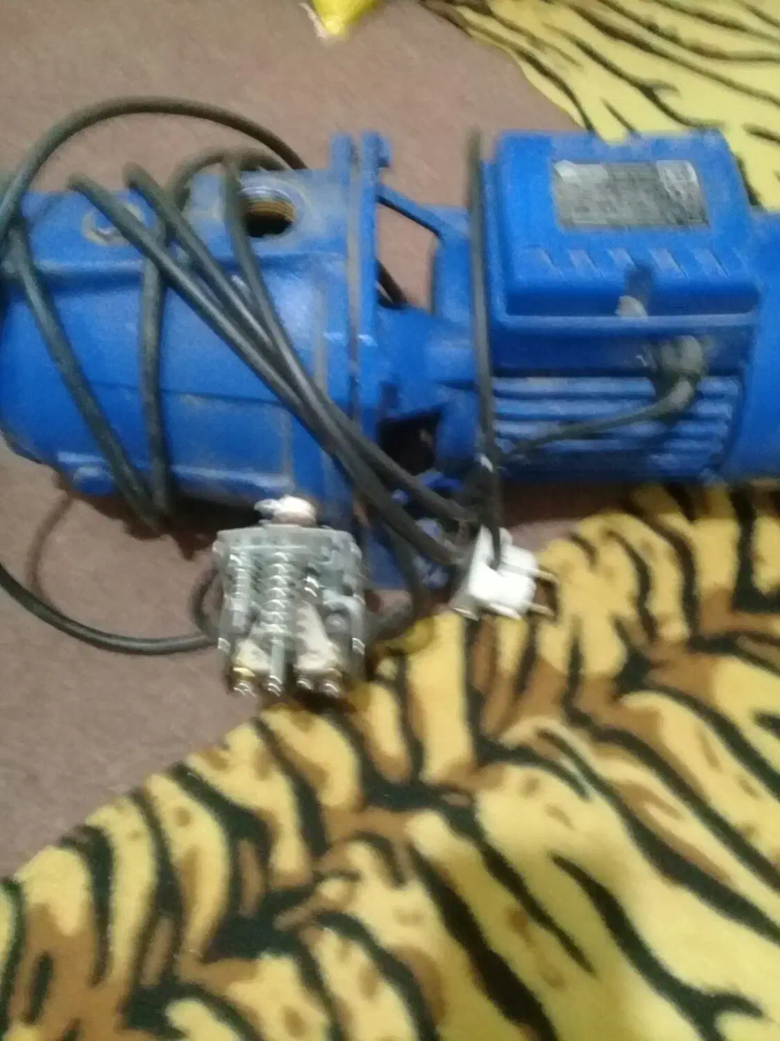 فروش.پمپ.اب|مصالح و تجهیزات ساختمان|رشت, دروازه لاکان|دیوار