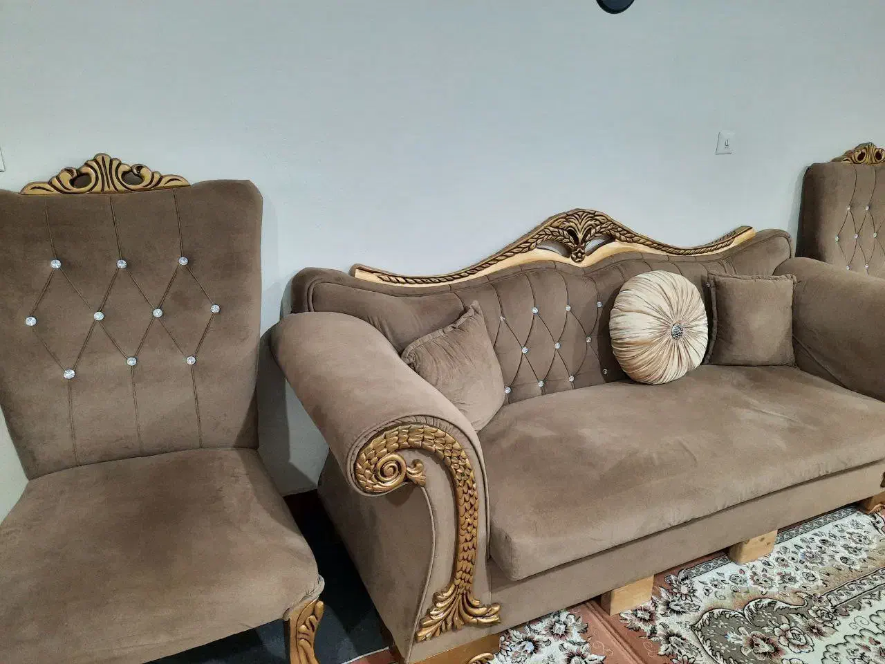 مبل ۹ نفره کاملا سالم و آباژور|مبلمان خانگی و میز عسلی|بندرعباس, |دیوار