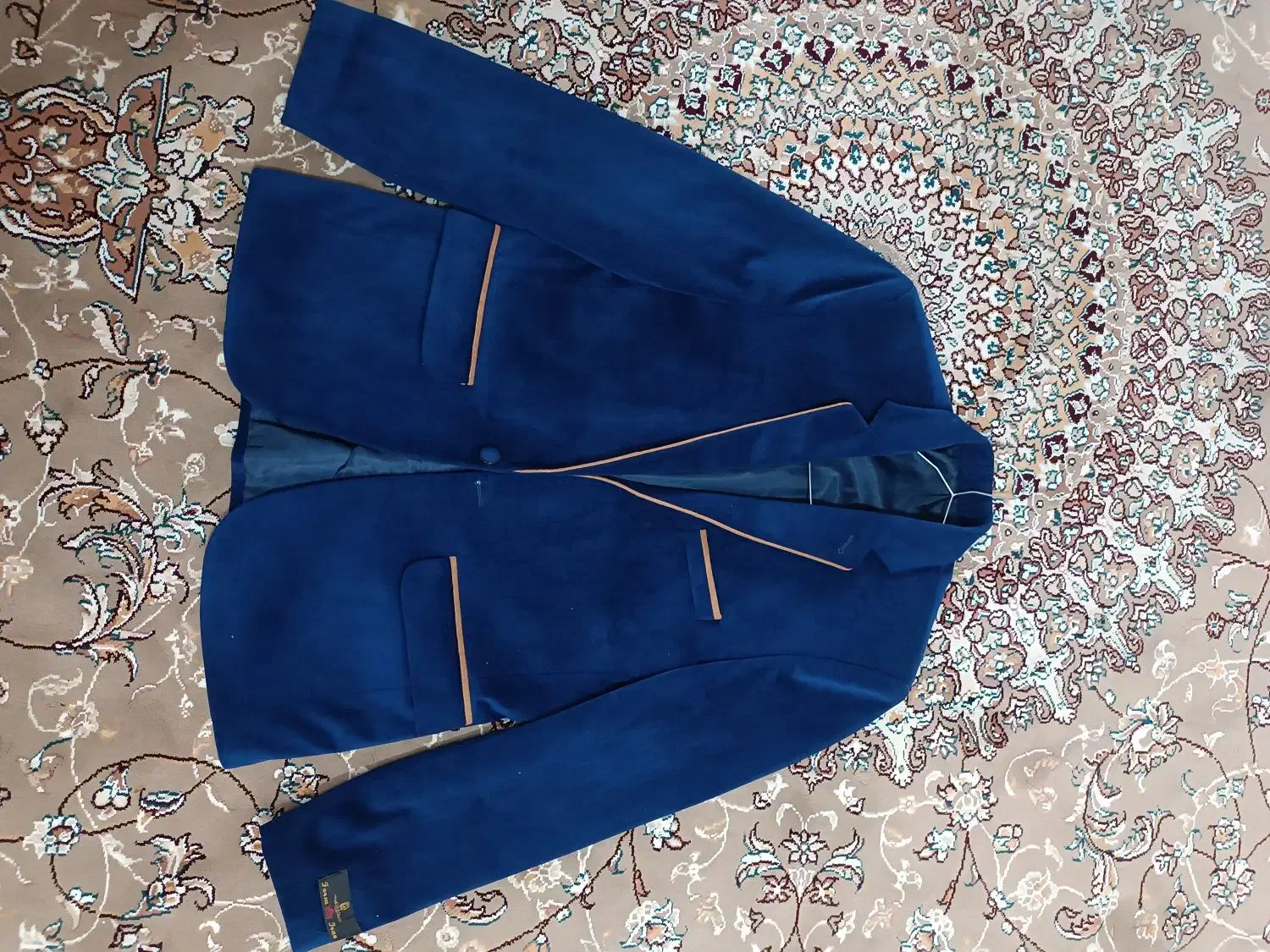 کت در حد نو|لباس|سربیشه, |دیوار