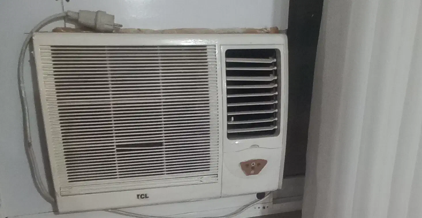 کولر پنجره ای|کولر گازی و فن‌کوئل|رشت, پاره بیجار|دیوار