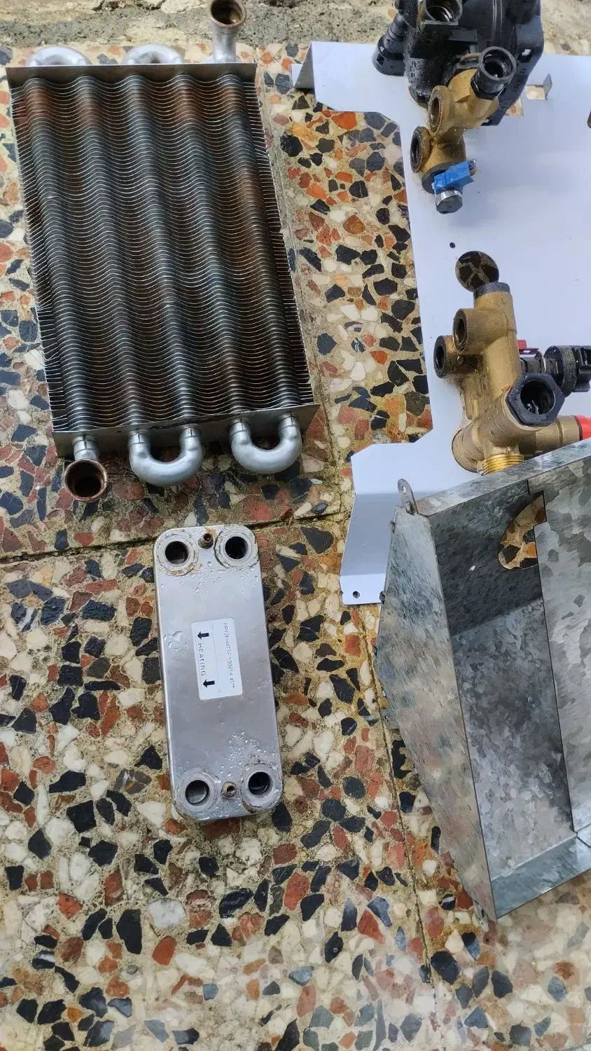 تعمیرپکیج وآبگرمکن بصورت ضمانتی و24ساعته|خدمات پیشه و مهارت|سنندج, |دیوار