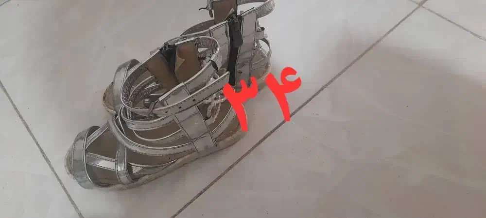 تعدادی کفش دخترانه|کفش و لباس بچه|کنگاور, |دیوار