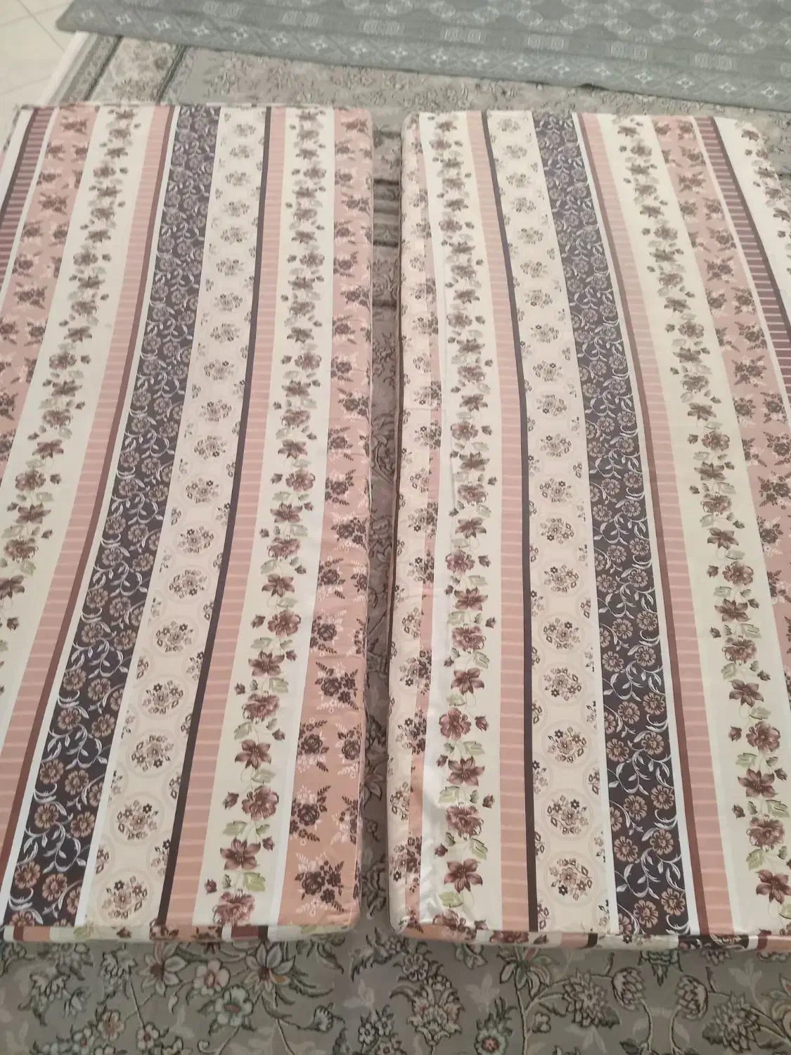 دو عدد تشک تخت خواب|تشک تختخواب|کرمانشاه, |دیوار