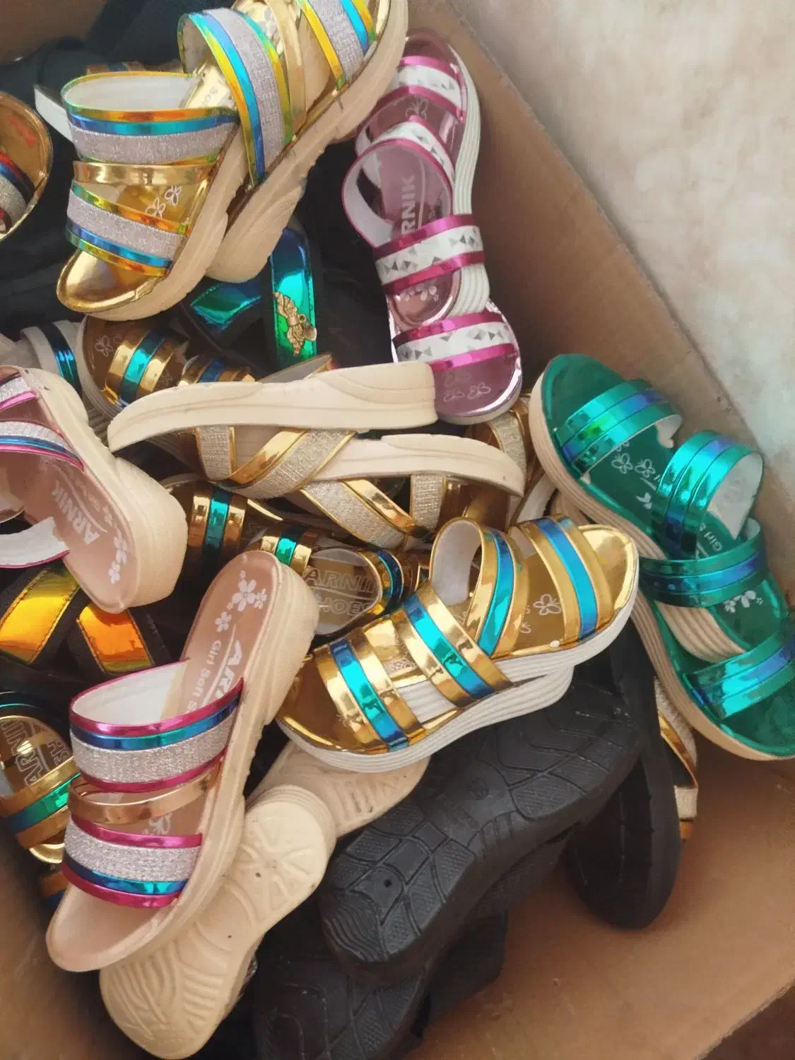 دنپای مردونه زنونه|کیف، کفش، کمربند|قم, شهر قائم|دیوار