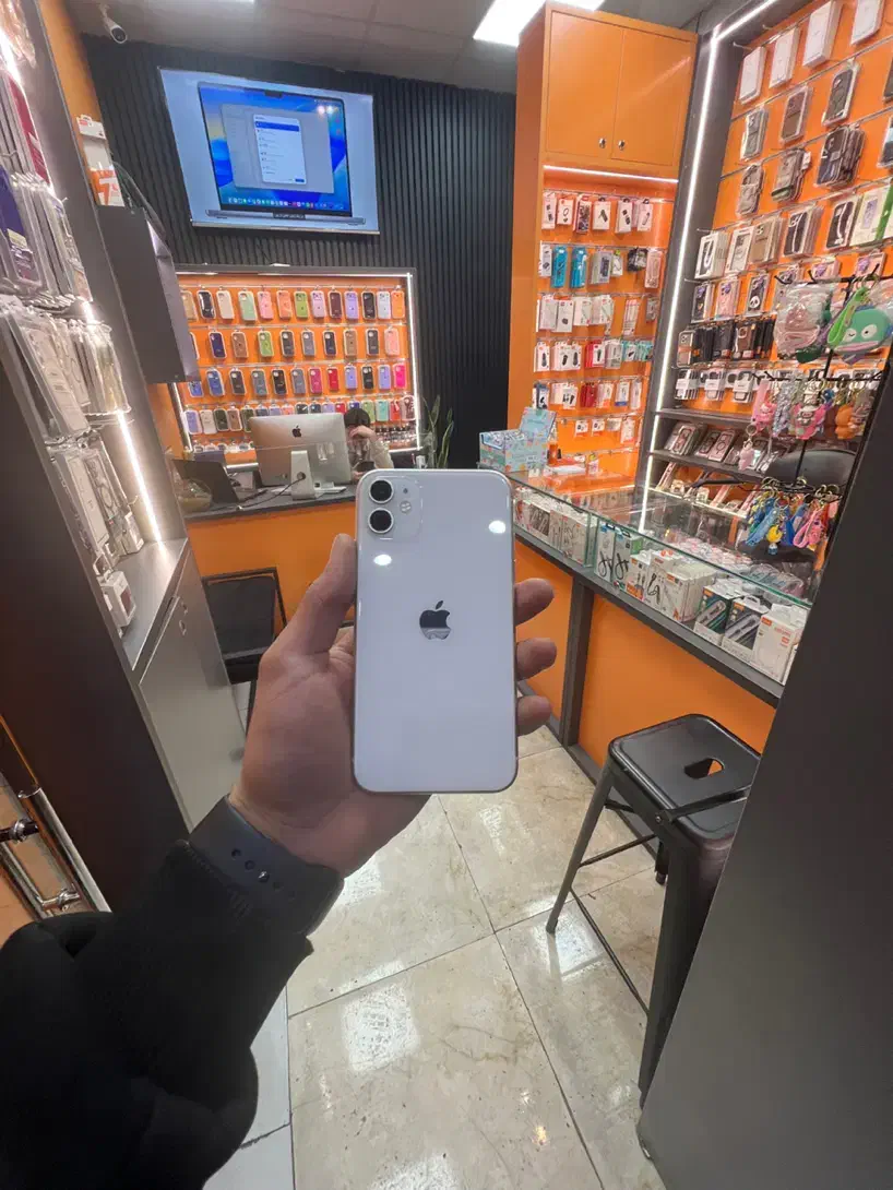 ایفون ۱۱نرمال iphone 11normal|موبایل|تهران, جمال‌زاده|دیوار