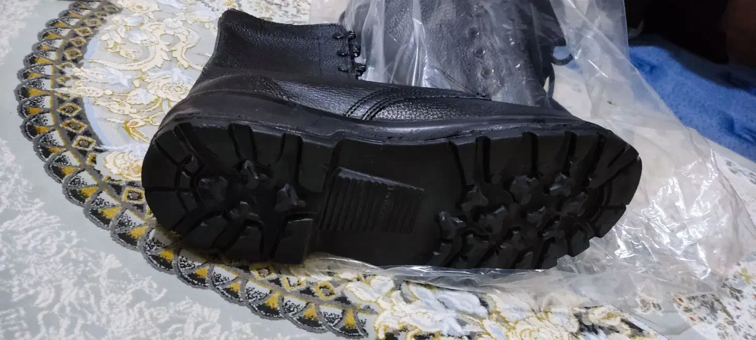 پوتین بهمن درجه یک سایز ۴۳|کیف، کفش، کمربند|بانه, |دیوار