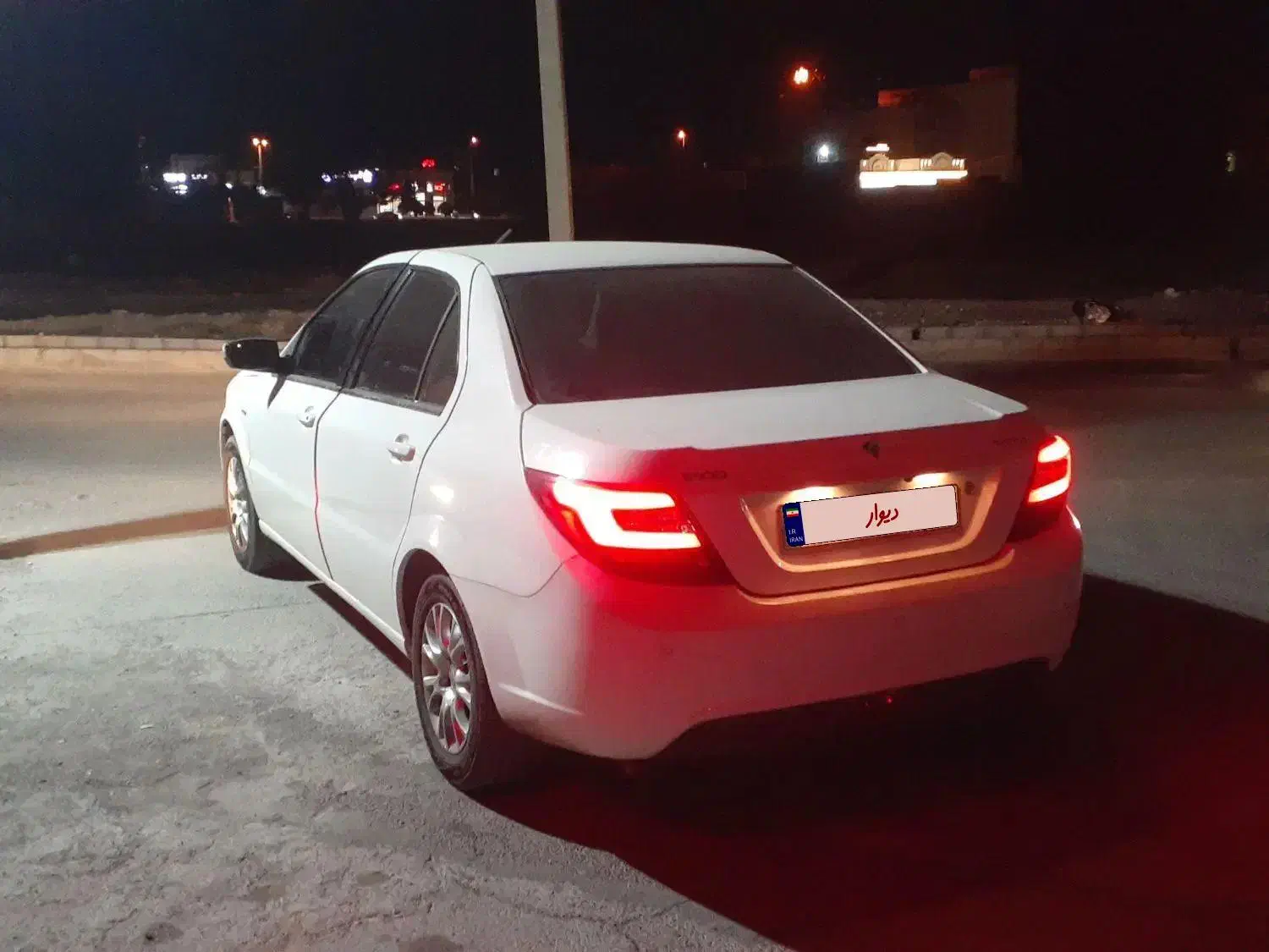 فروش فوری|خودرو سواری و وانت|کرمان, |دیوار