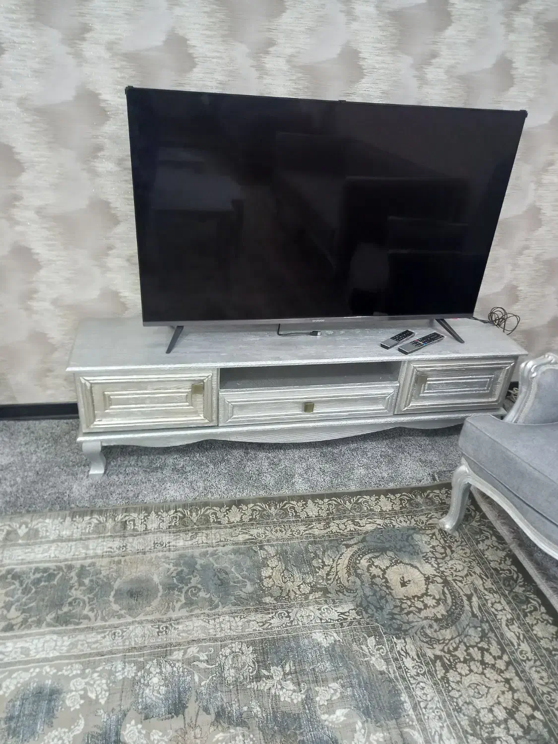 مبلمان|مبلمان خانگی و میز عسلی|قم, دروازه چوبی|دیوار