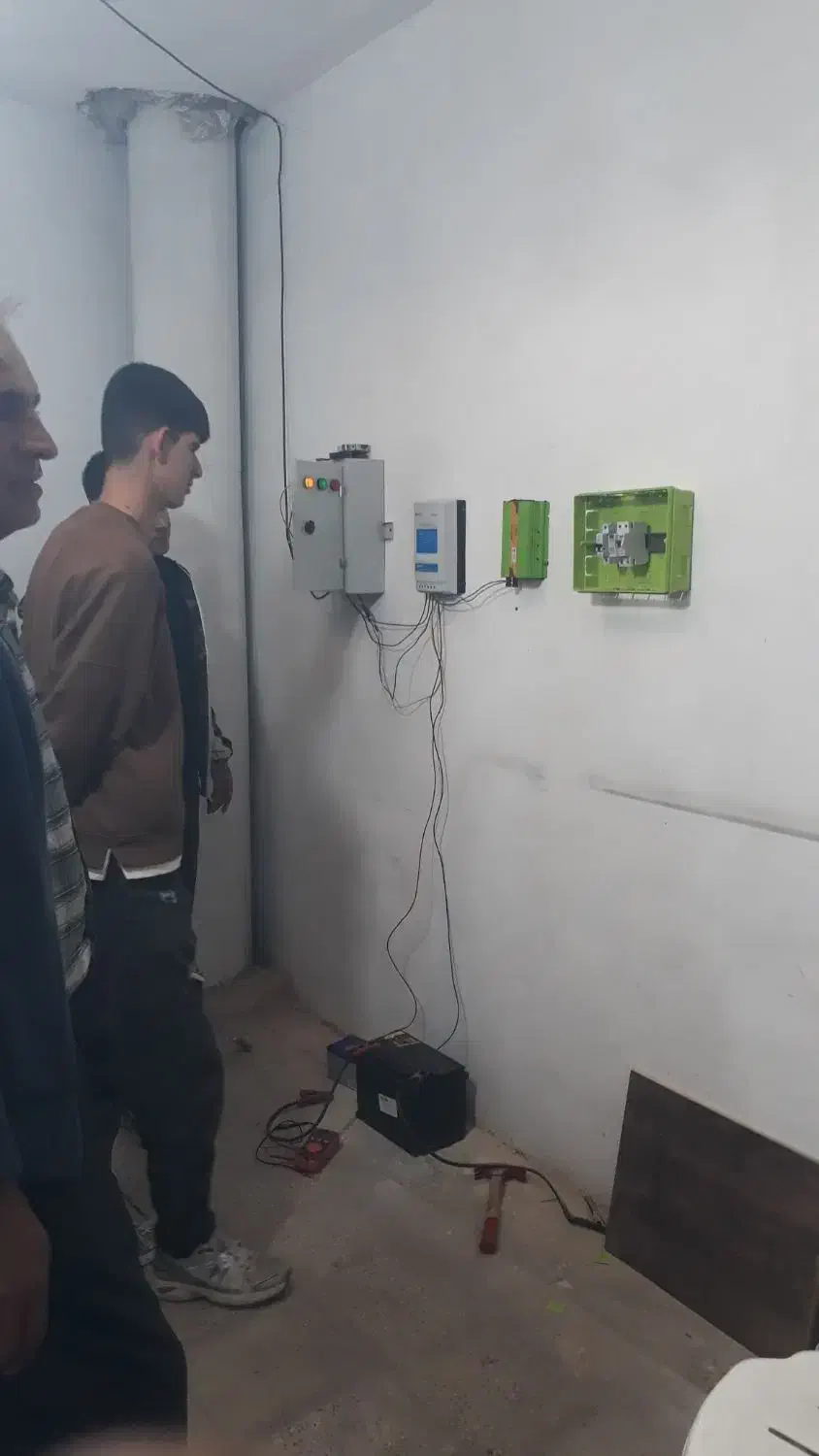 ساخت پکیج خورشیدی و برق خورشیدی توسط پنل خورشیدی|خدمات پیشه و مهارت|اردل, |دیوار