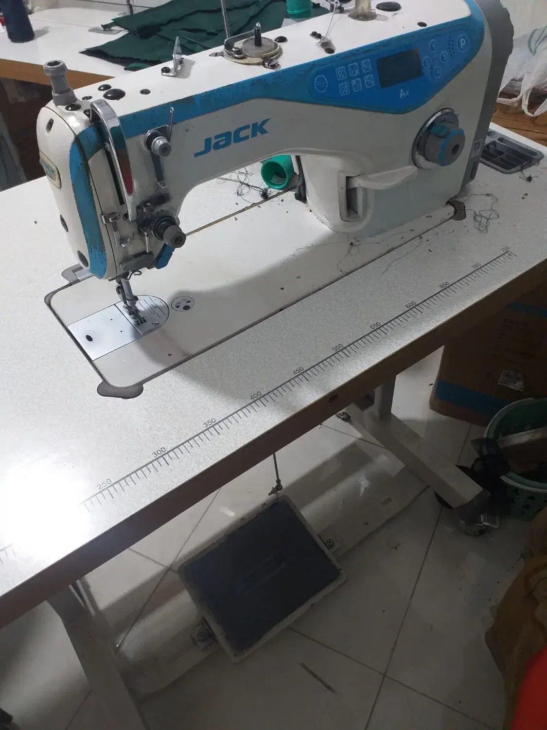 جک ۴|چرخ خیاطی و ریسندگی|گلستان (تهران), |دیوار