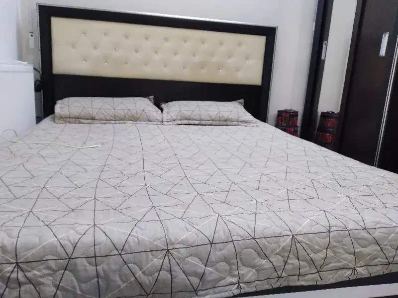 تخت خواب دو نفره|تخت و سرویس خواب|بیرجند, |دیوار
