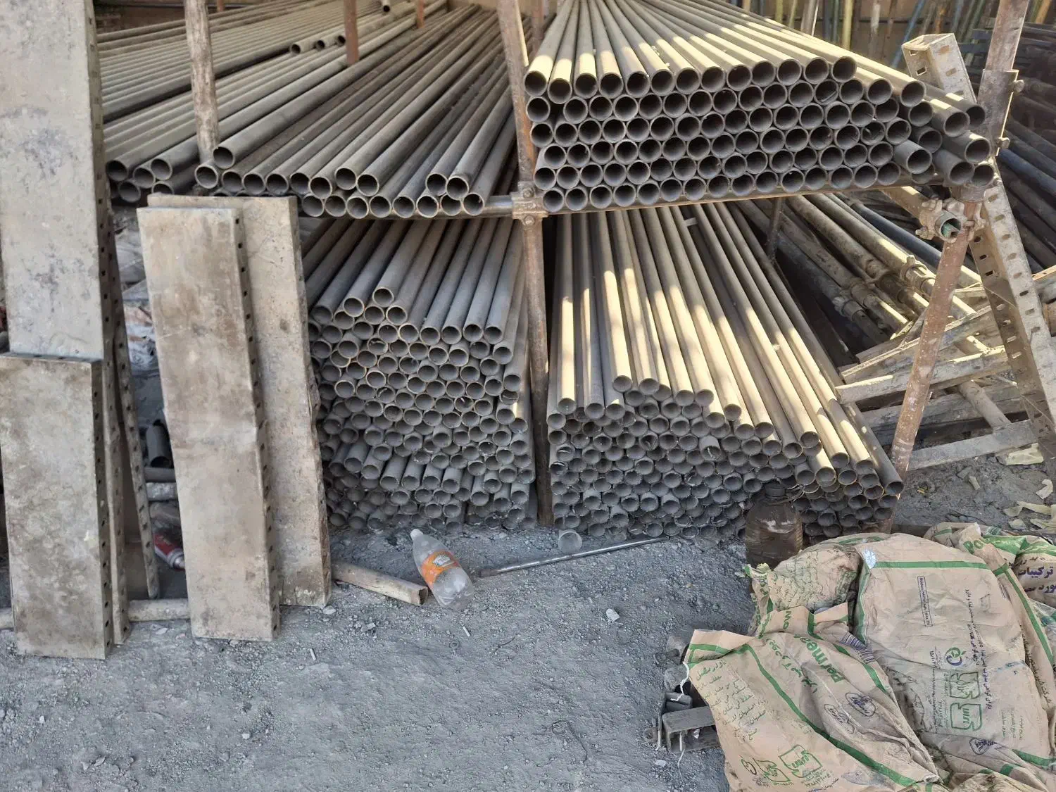 خرید فروش اجاره  لوله داربست  انواع  قالب فلزی|خدمات پیشه و مهارت|خرم‌آباد, |دیوار