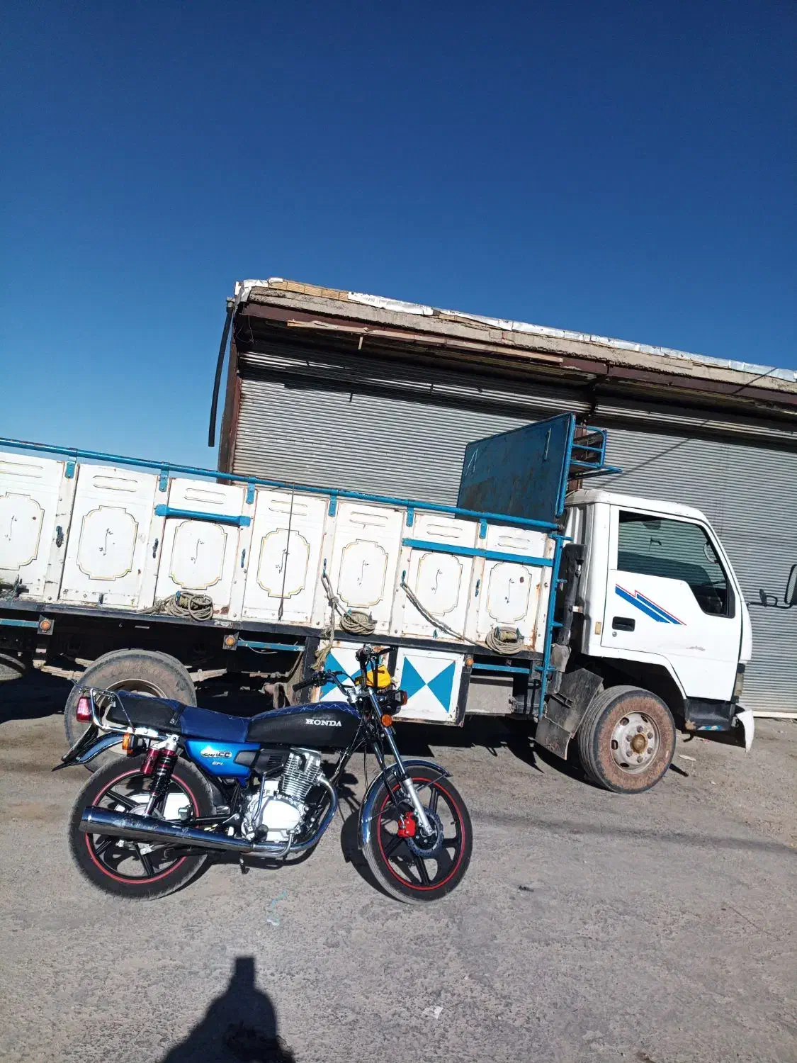 خریدوفروش یونجه کاه|خدمات باغبانی و درختکاری|دهگلان, |دیوار