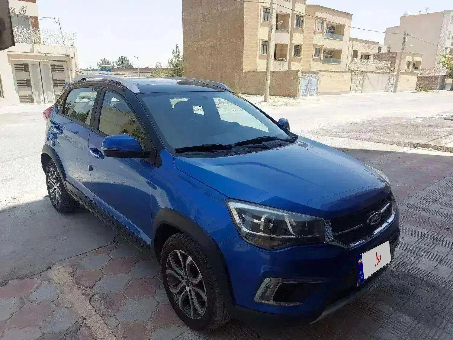 X22 اسپرت اتوماتیک ۹۶ بدون رنگ کمکار|خودرو سواری و وانت|اصفهان, خواجو|دیوار