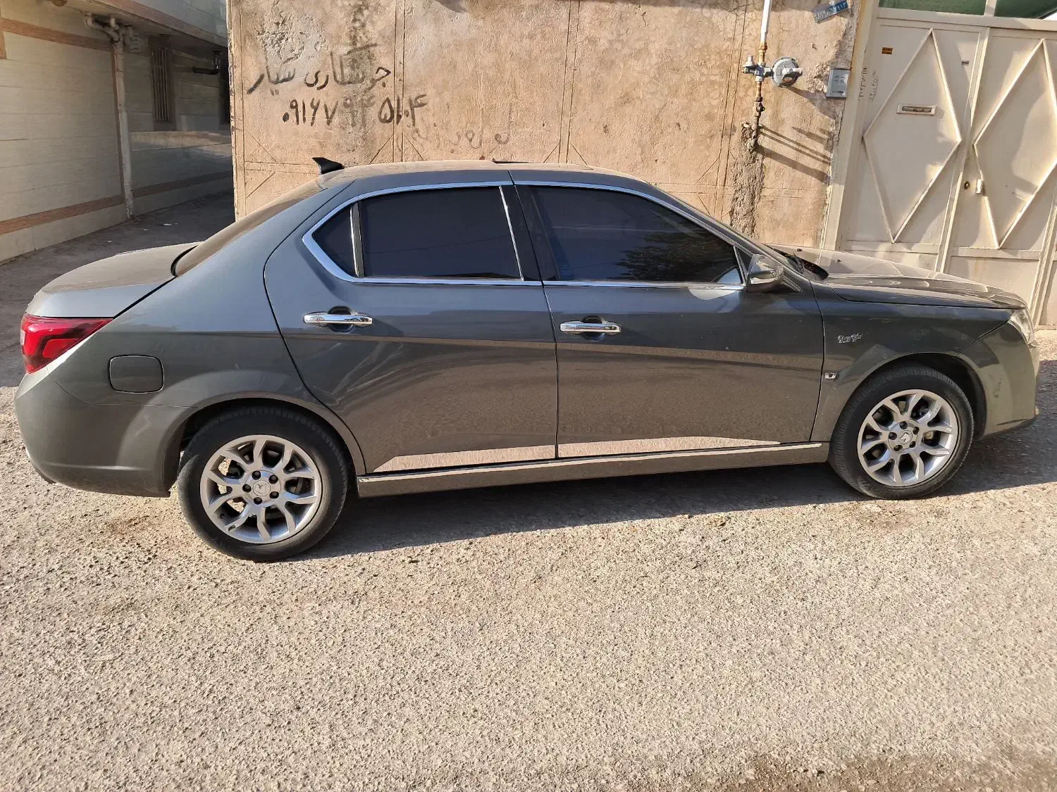 دنا پلاس توربو ۶ دنده|خودرو سواری و وانت|خرمآباد, |دیوار