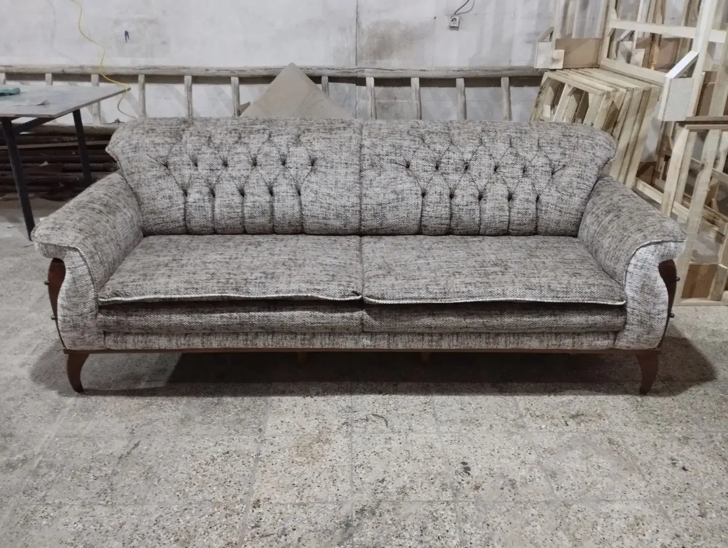 تولیدی مبلمان مشفق|مبلمان خانگی و میز عسلی|مشهد, گرجی علیا|دیوار