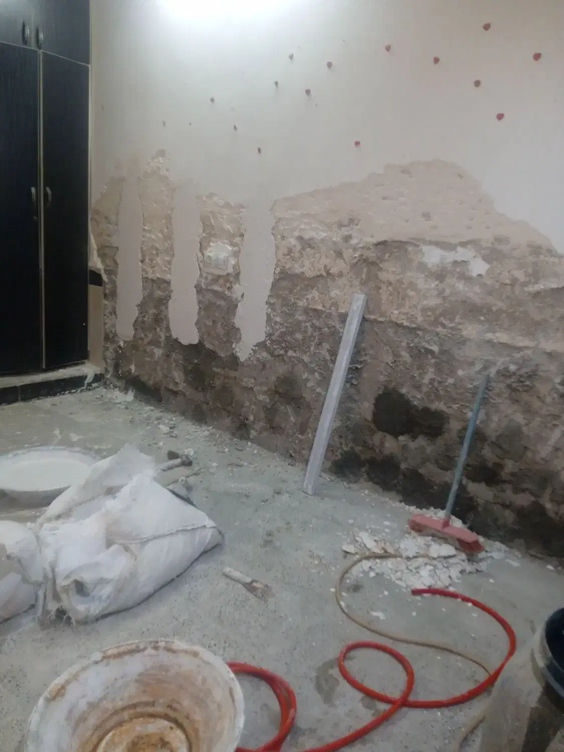 گچکاری ،رنگ آمیزی و درب و پنجره و تخریب و غیره|خدمات پیشه و مهارت|بندر ماهشهر, |دیوار