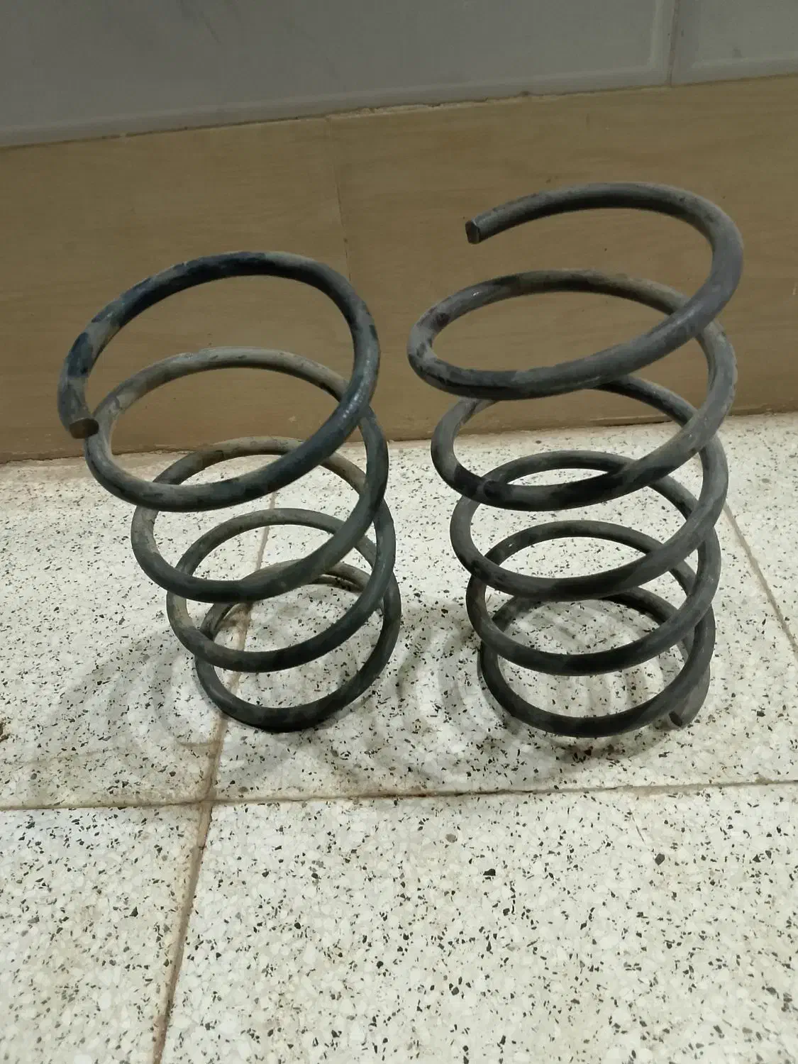 فنر کمک سمند|قطعات یدکی و لوازم جانبی|کاشمر, |دیوار