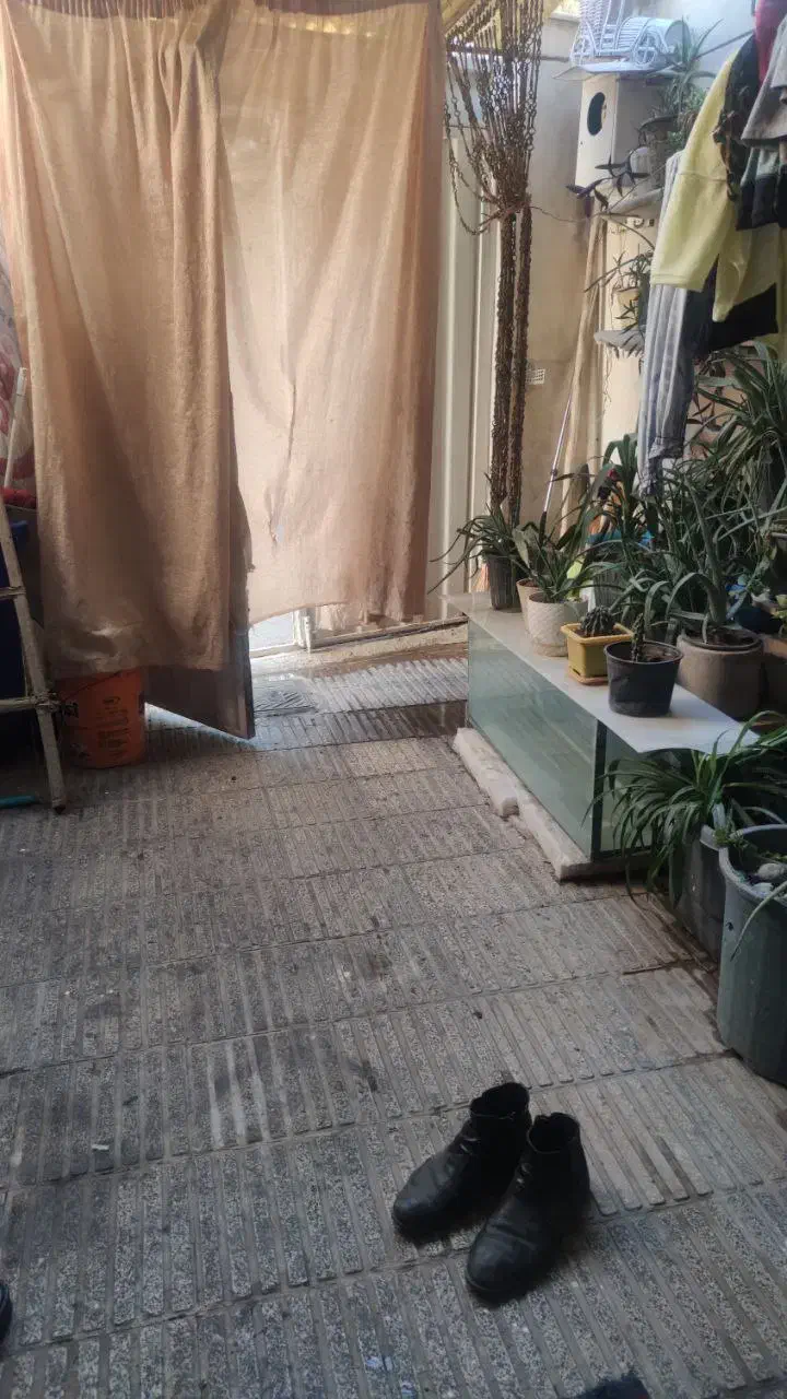 خانه کلنگی ویلایی ۸۳ متری قابل سکونت|فروش خانه و ویلا|ری, جوانمرد قصاب|دیوار