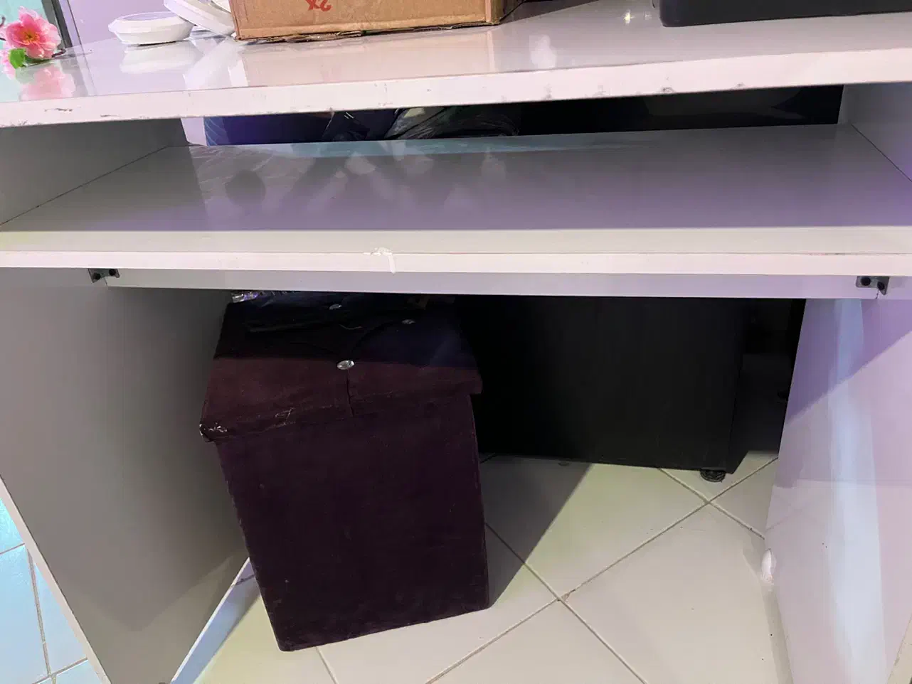 میزناخن،استندناخن،میزکشویی|آرایشگاه و سالن‌های زیبایی|مشهد, نیروی هوایی|دیوار