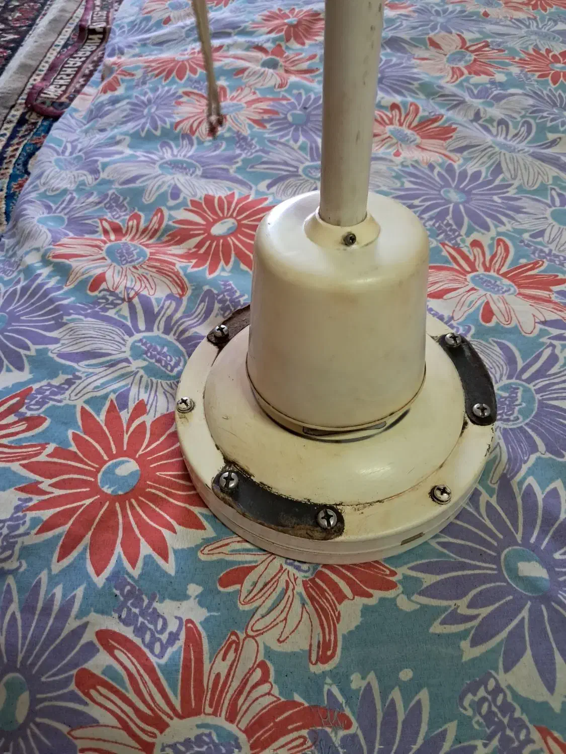 پنکه سقفی|پنکه و تصفیه‌کنندهٔ هوا|خمینی‌شهر, |دیوار