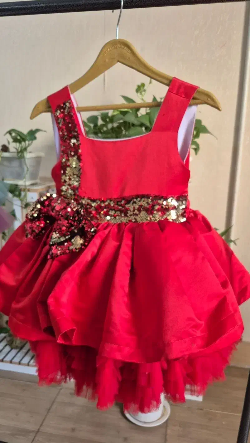 لباس قرمز برای یلدا|کفش و لباس بچه|بهبهان, |دیوار