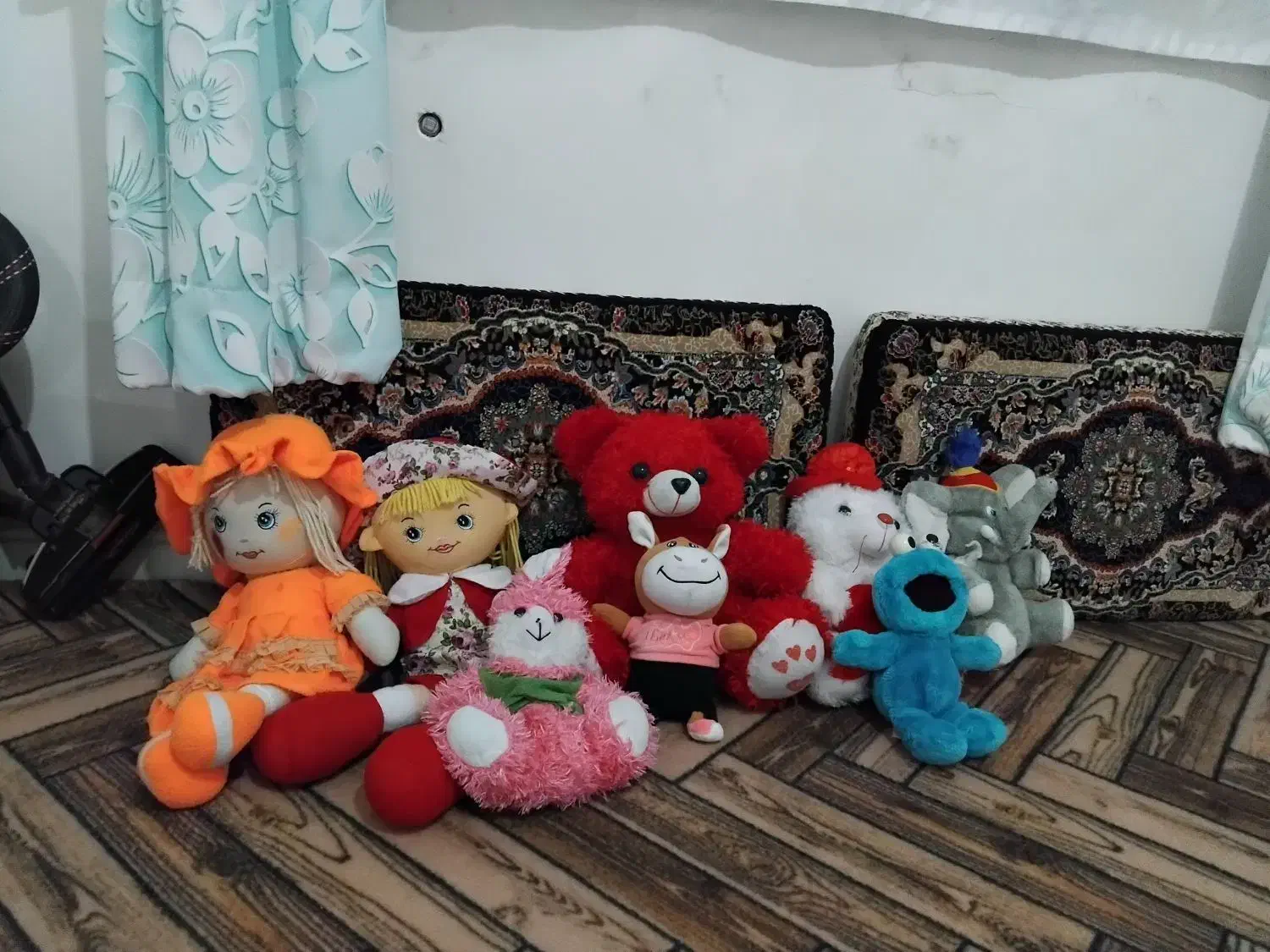 عروسک بچه گانه|اسباب‌بازی بچه|دیواندره, |دیوار