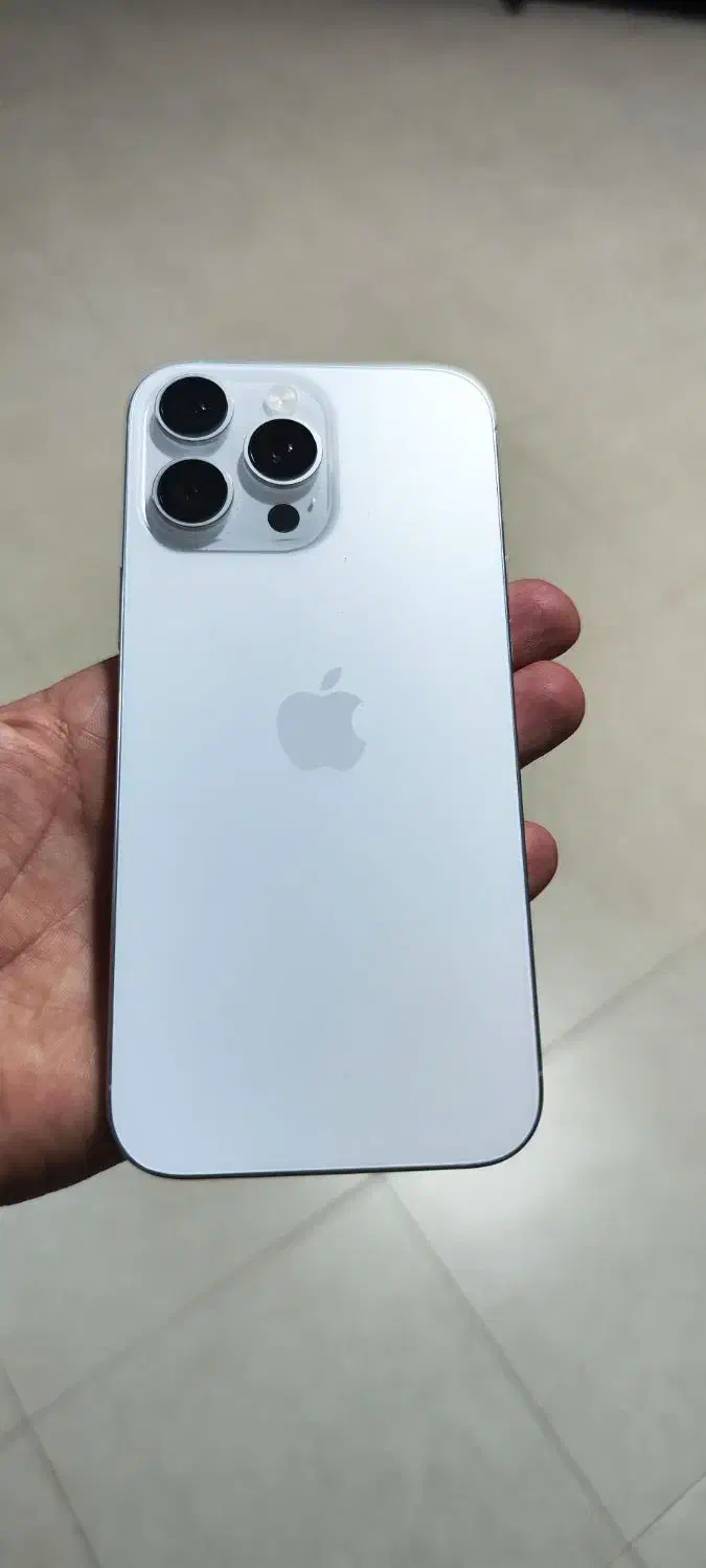 آیفون 16 پرومکس سفید 256 رجیستر در حد باطری 100|موبایل|بیرجند, |دیوار