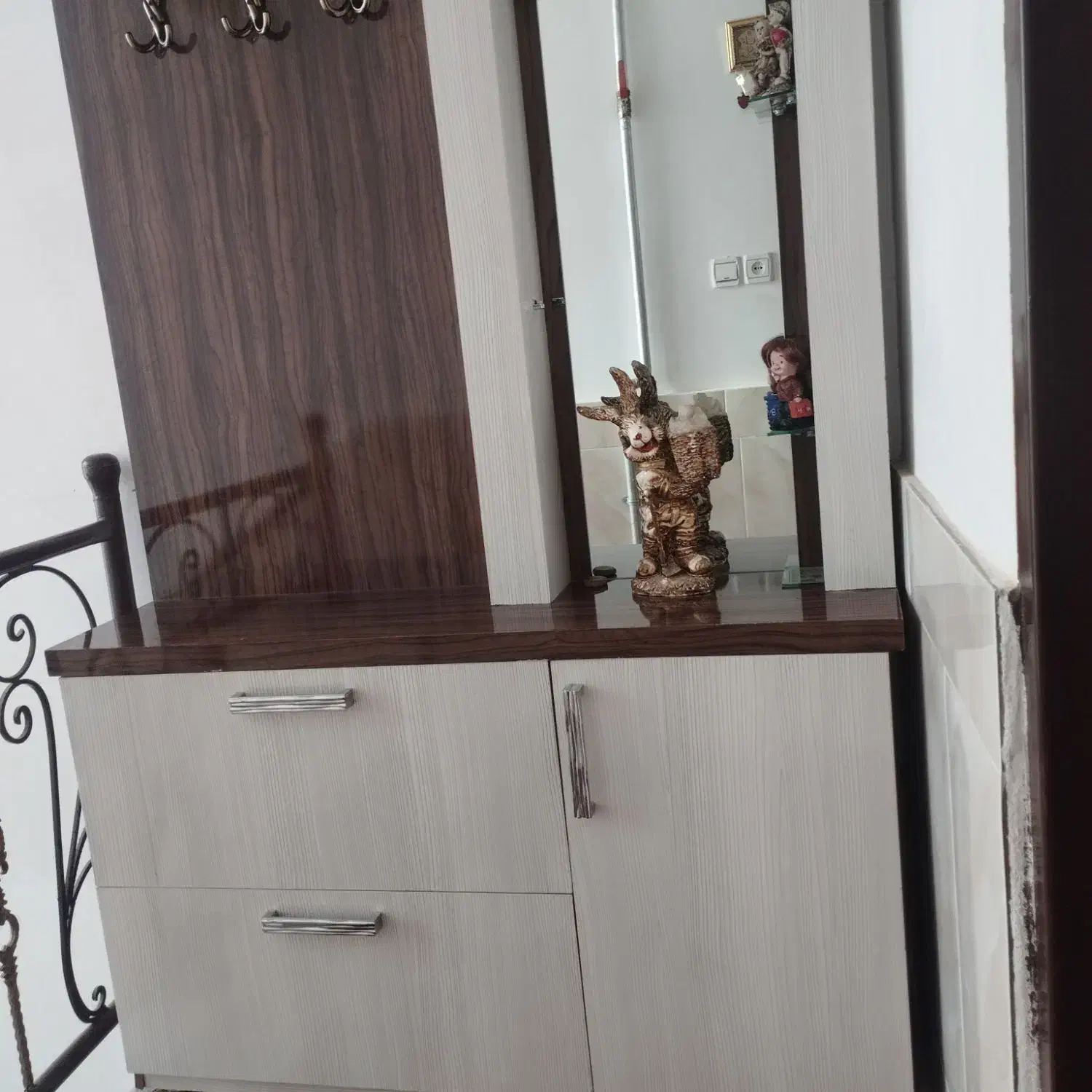 کمد جاکفشی جالباسی|جاکفشی، کمد، دراور|تربت‌حیدریه, آغوی|دیوار