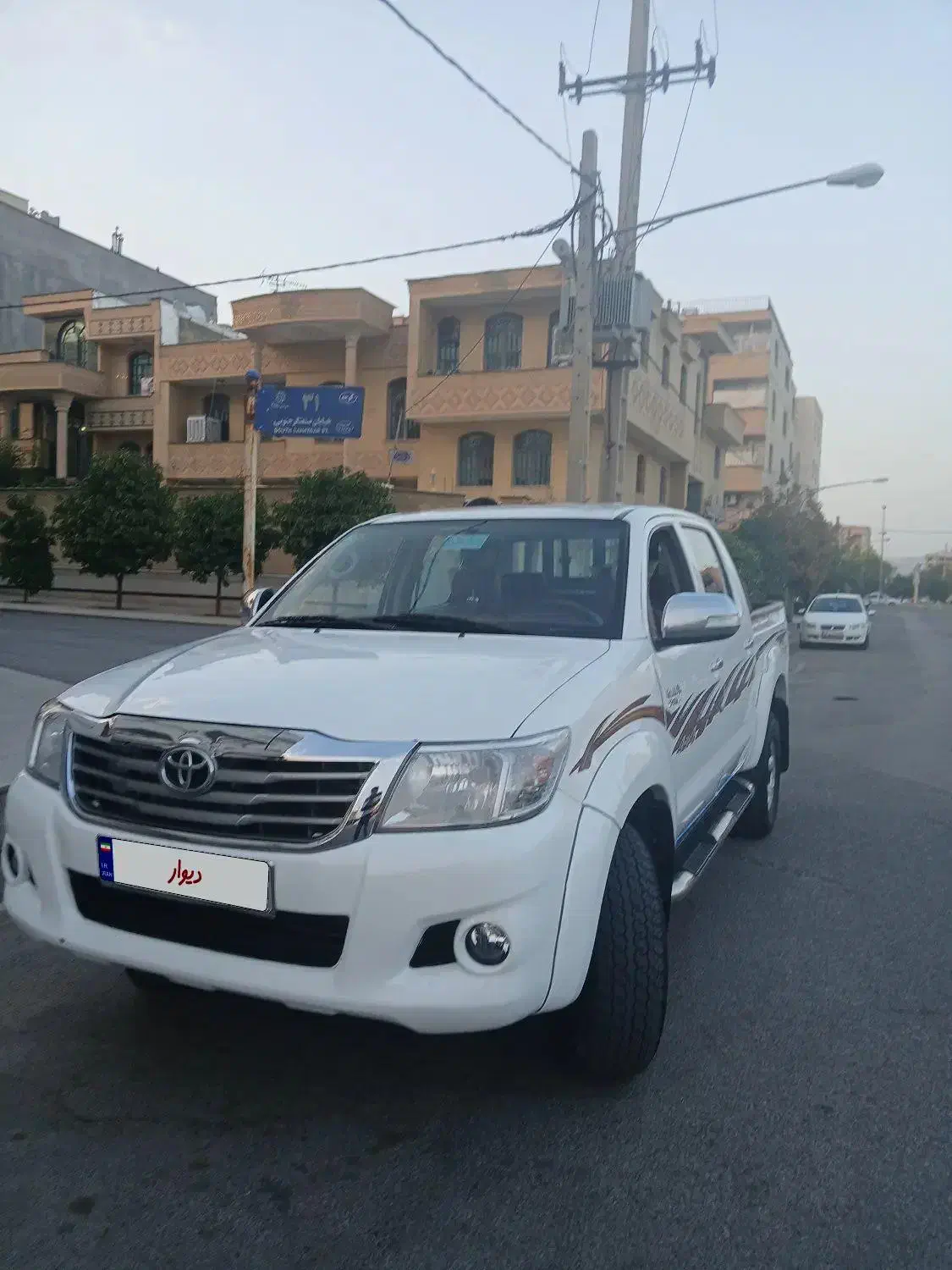 تویوتا هایلوکس ۲۰۱۴|خودرو سواری و وانت|شیراز, نیایش|دیوار