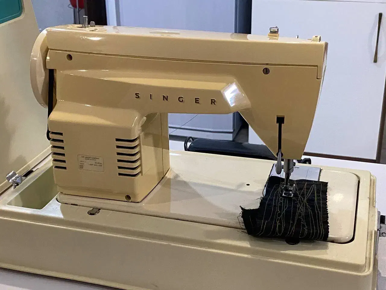 چرخ خیاطی سینگر|چرخ خیاطی و ریسندگی|هشتگرد, فاز ۱ مهستان|دیوار