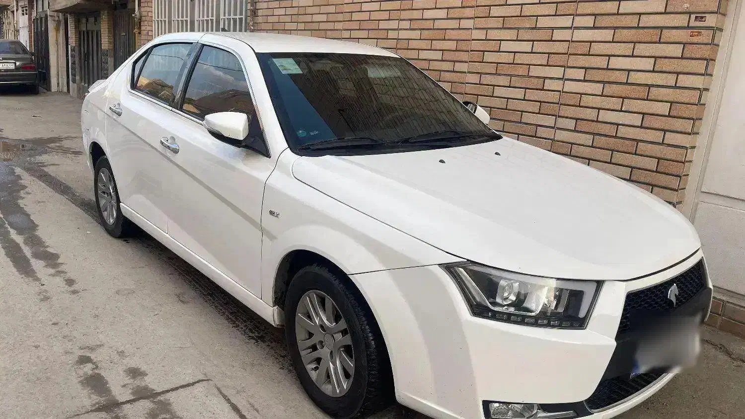 دنا پلاس ۵ دنده ۱۳۹۹|خودرو سواری و وانت|اصفهان, ملک‌شهر|دیوار