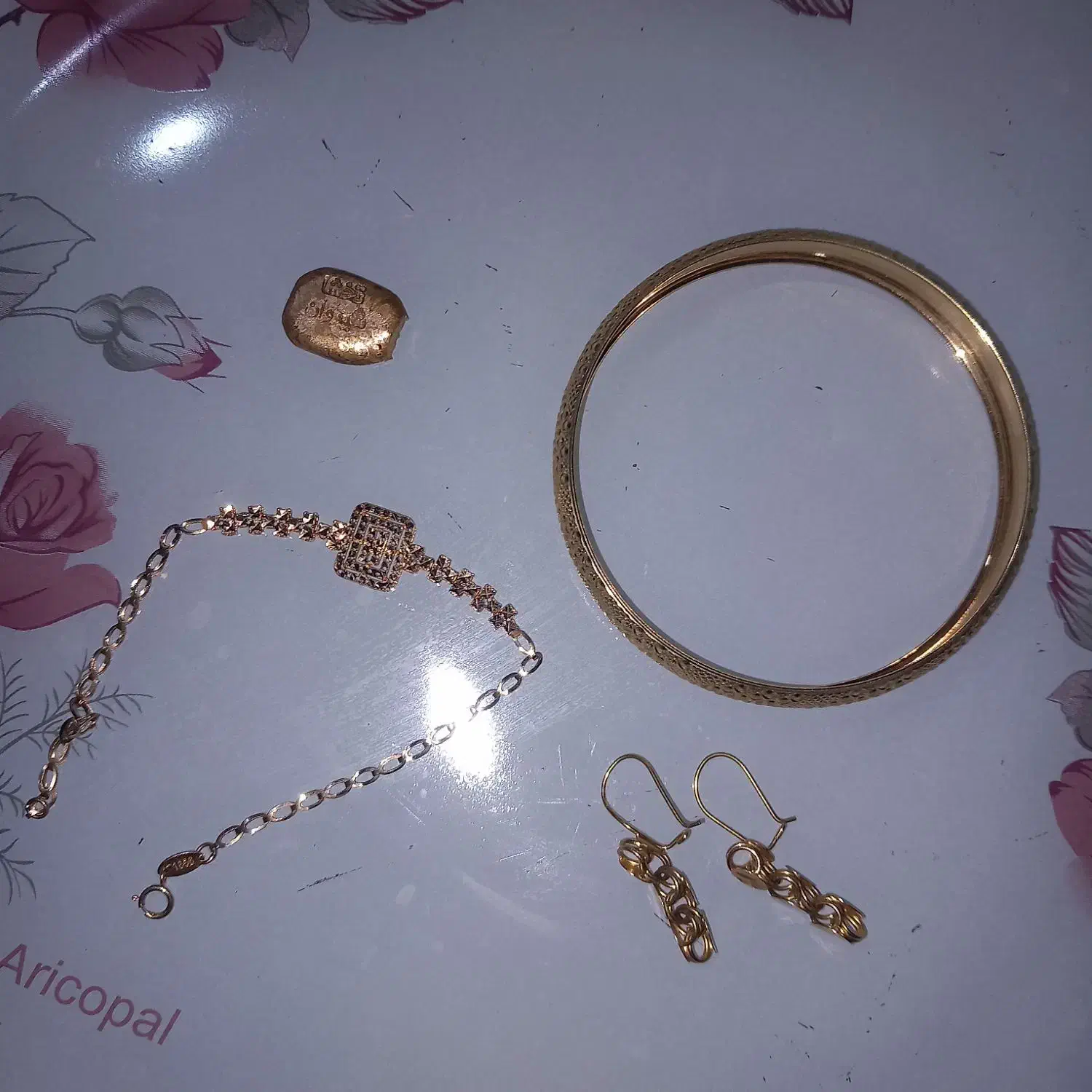 طلا|جواهرات|سرولایت, |دیوار