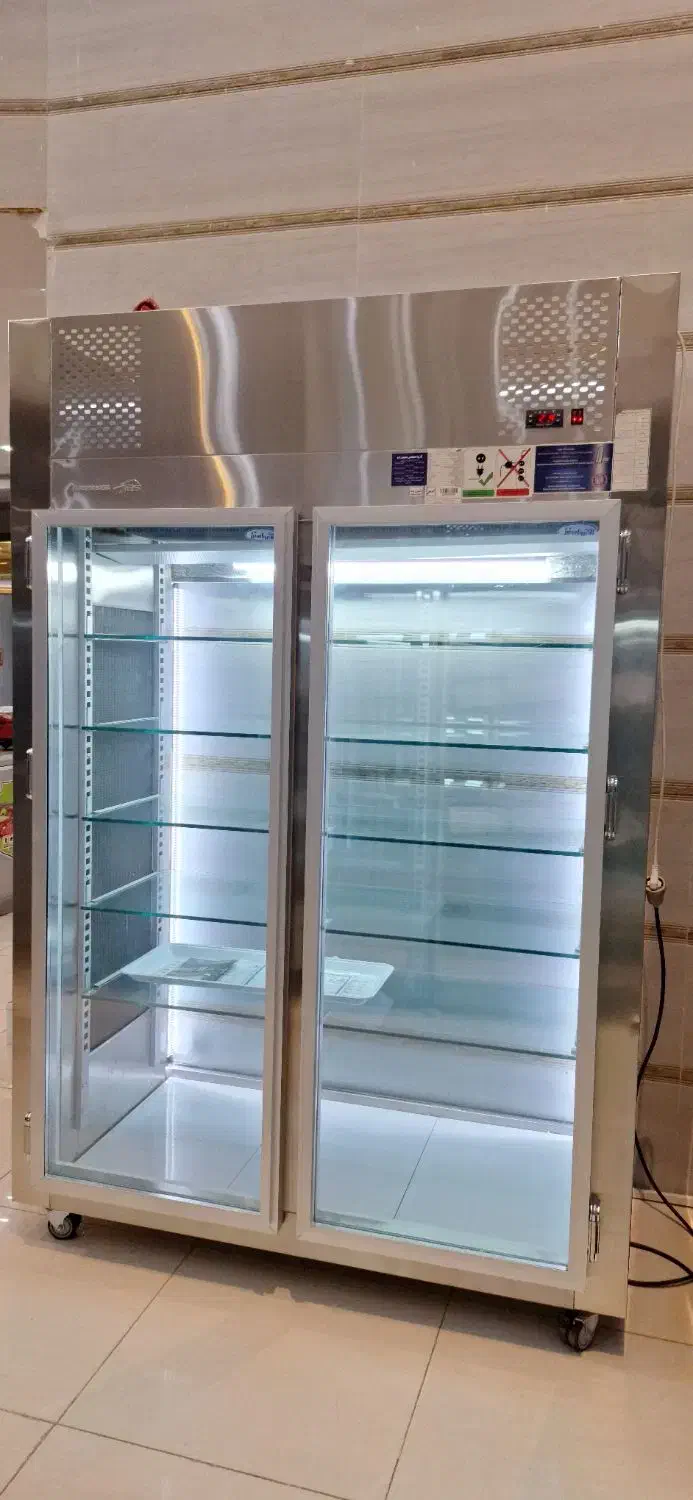 یخچال دو درب ویترینی قنادی|فروشگاه و مغازه|بندرعباس, |دیوار