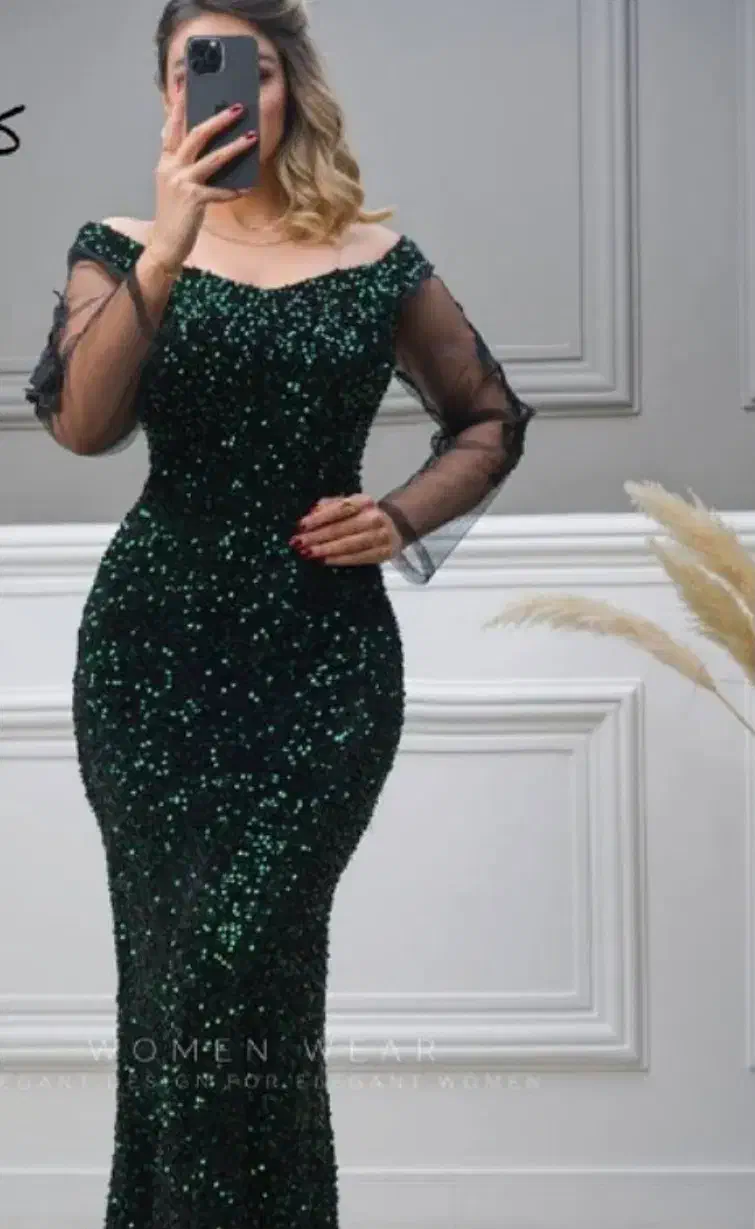 لباس مجلسی|لباس|رباط‌کریم, نصیرشهر|دیوار