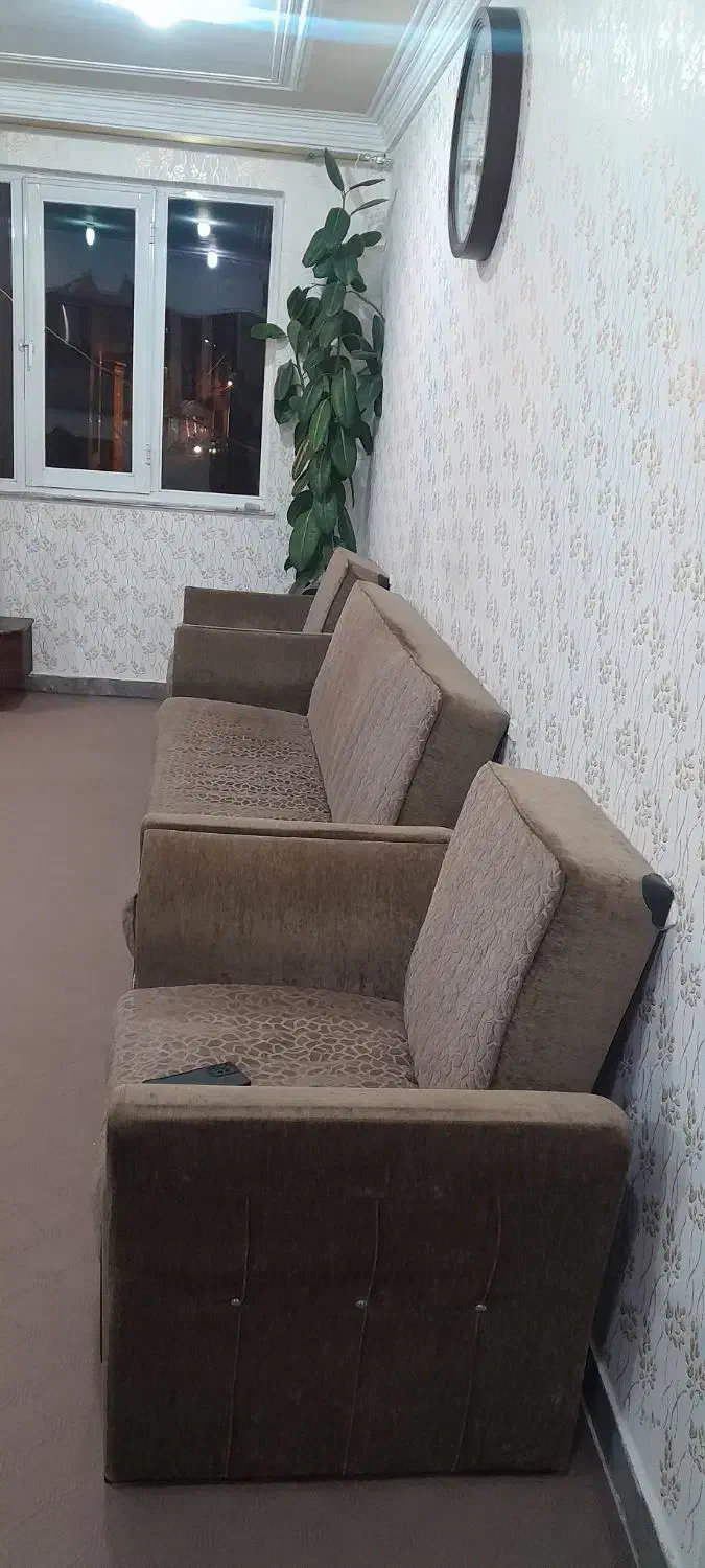 مبل راحتی تخت شو|مبلمان خانگی و میز عسلی|مریوان, |دیوار