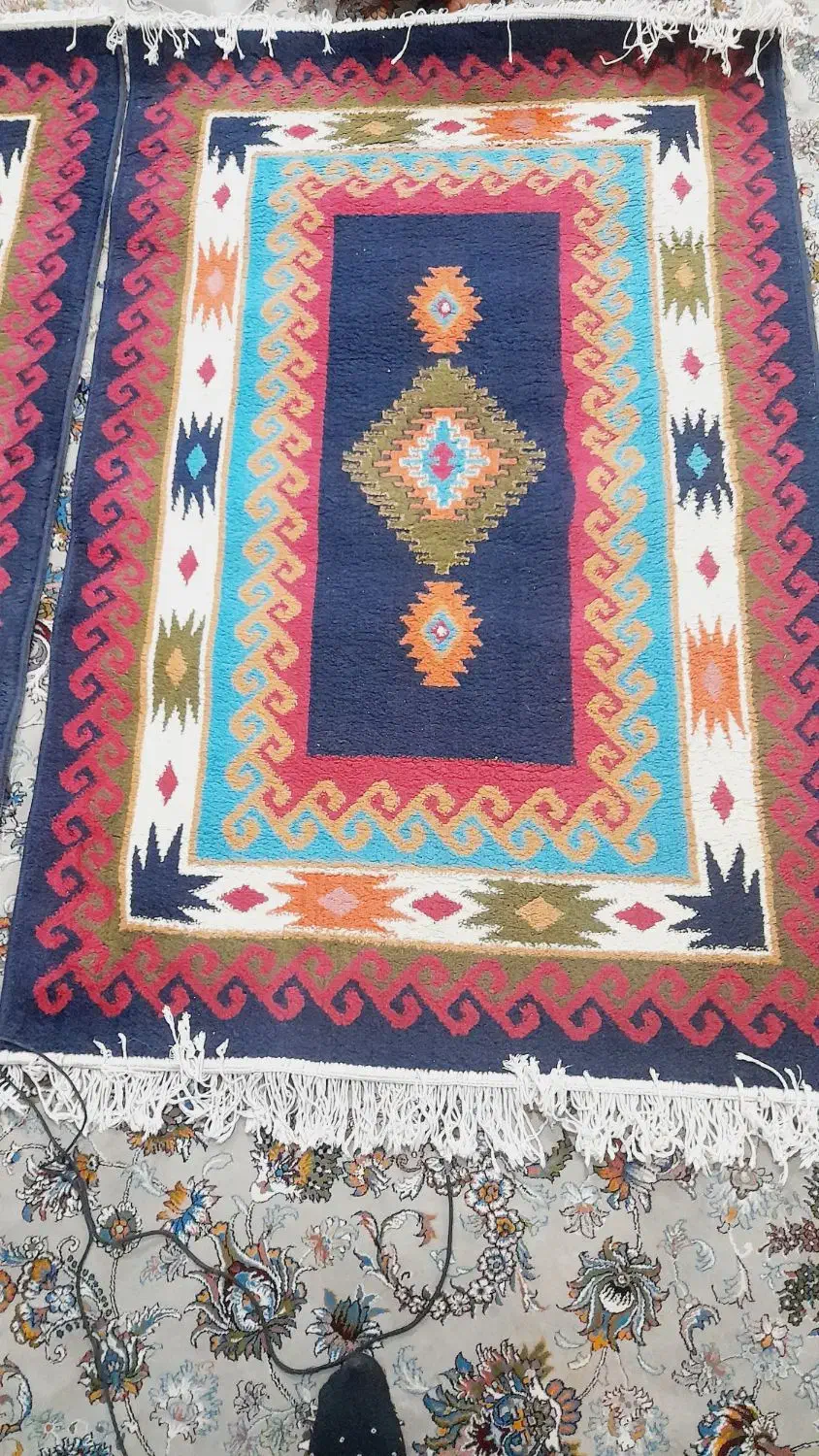 فرش سالم و نو دوتا|فرش|مشهد, توس (بلوار توس)|دیوار