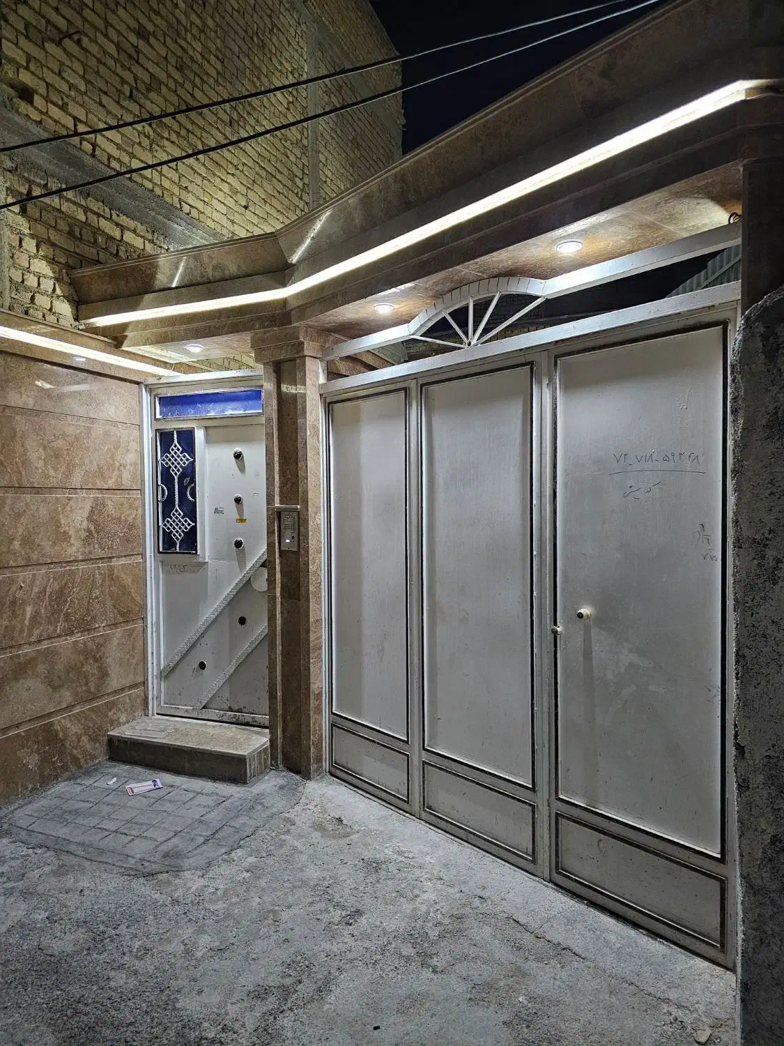 فروش خانه ویلایی دو طبق نوساز|فروش خانه و ویلا|مرودشت, ژیان|دیوار