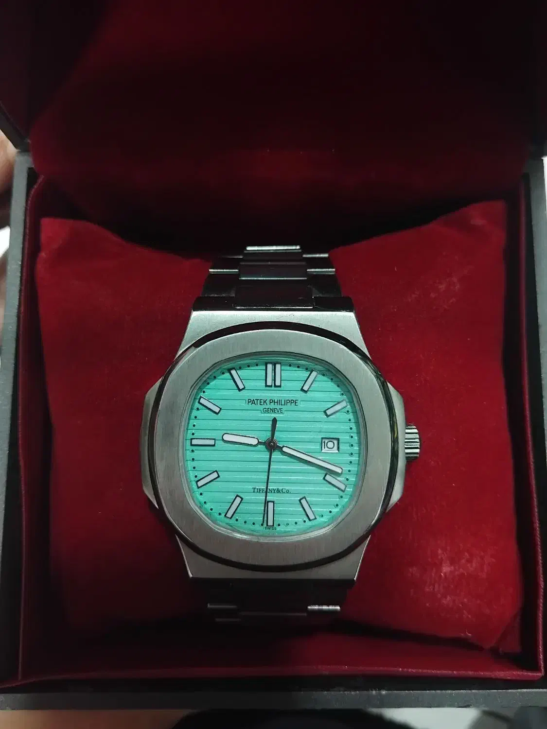 ساعت پتک فیلیپ|ساعت|قدس, شهرقدس|دیوار