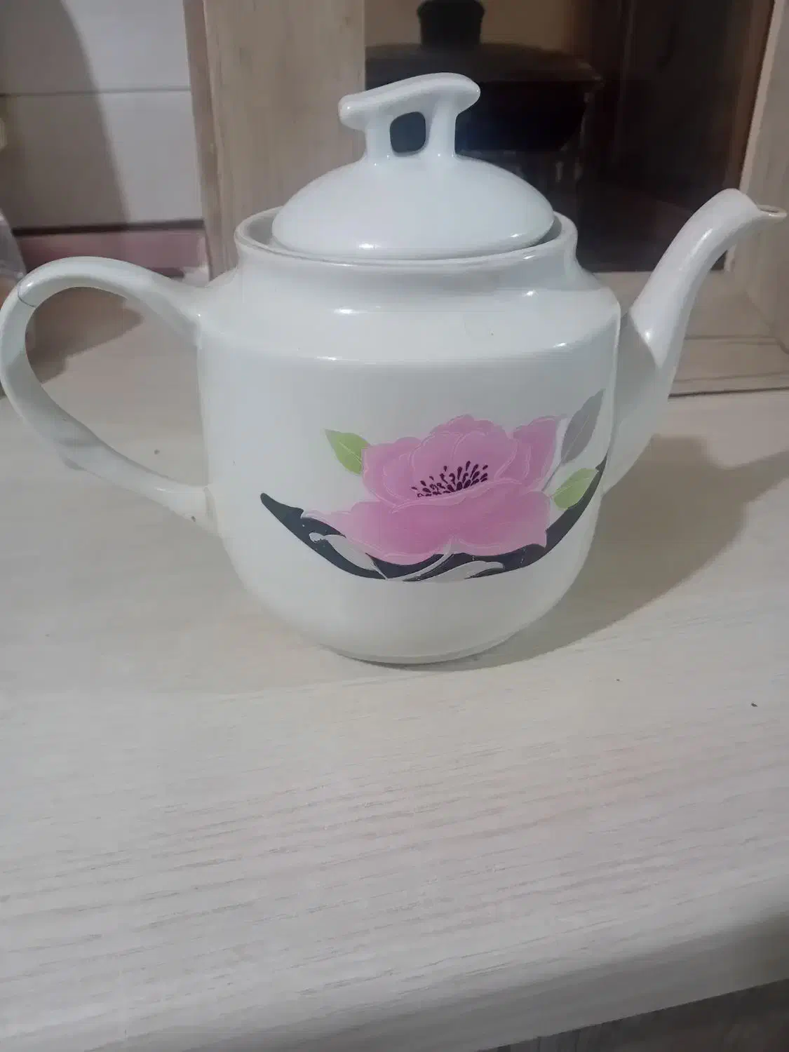 قوری کارکرده|قوری، کتری، قهوهساز دستی|سمنان, |دیوار