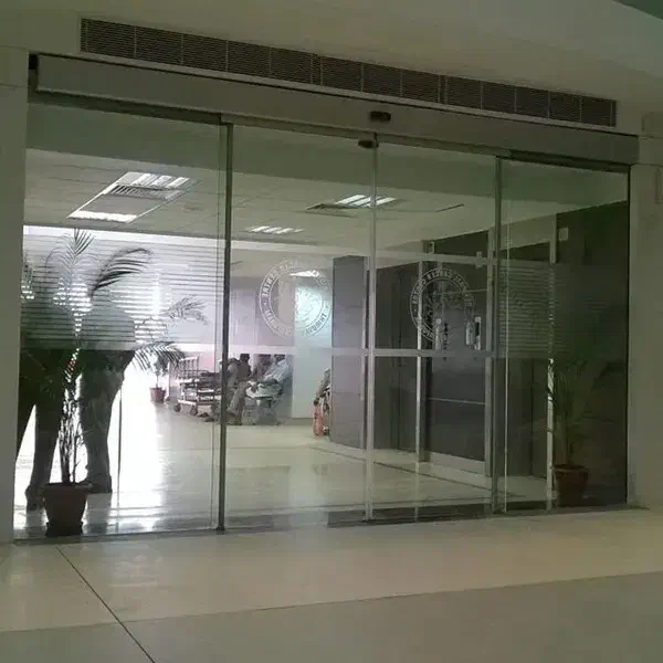 درب اسلایدینگ/پارتیشن شیشه‌ای/حمام مستر|عمده‌فروشی|شیراز, شهرک صنعتی شیراز|دیوار