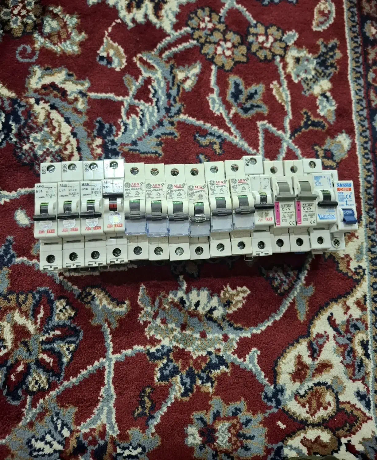 فیوز و لامپ کم مصرف|لامپ و چراغ|مشهد, توس (بلوار توس)|دیوار